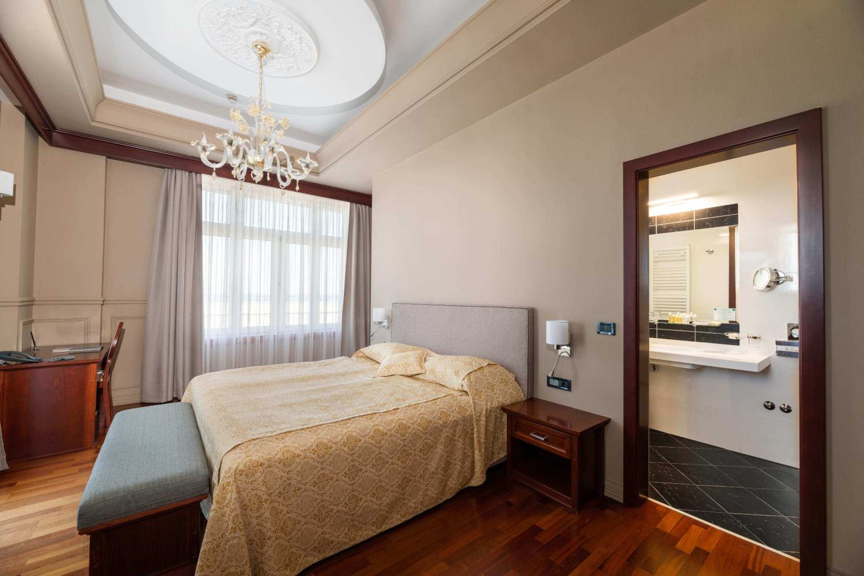 Junior Suite - Photo 1