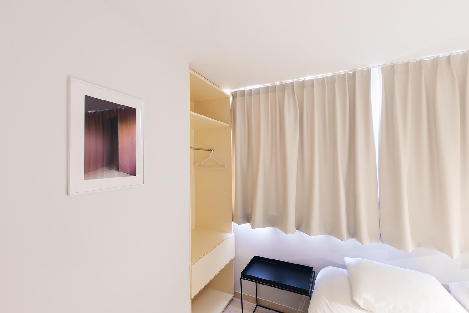 Standard Double Room - Photo 12