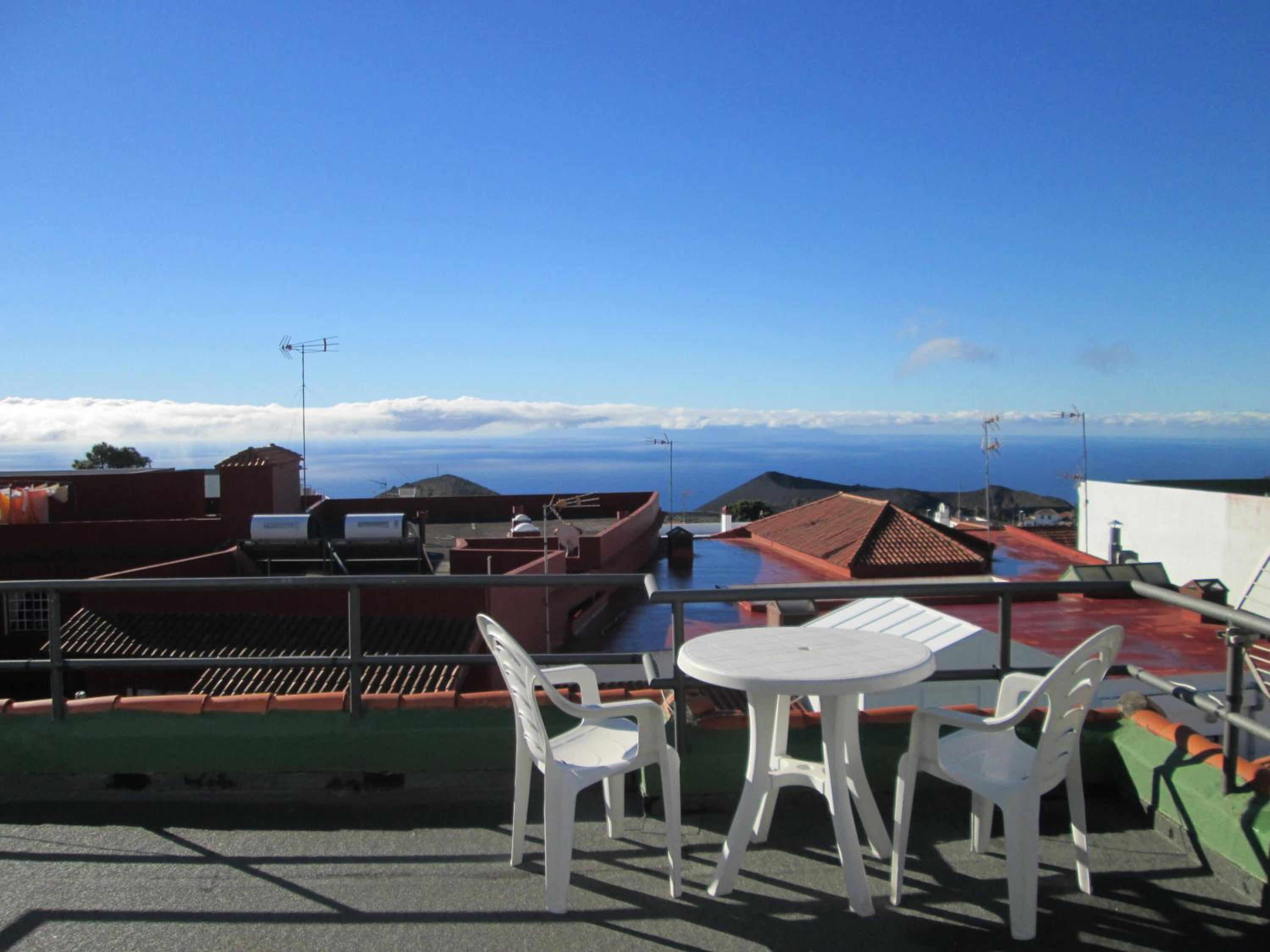Studio with Terrace photo 2