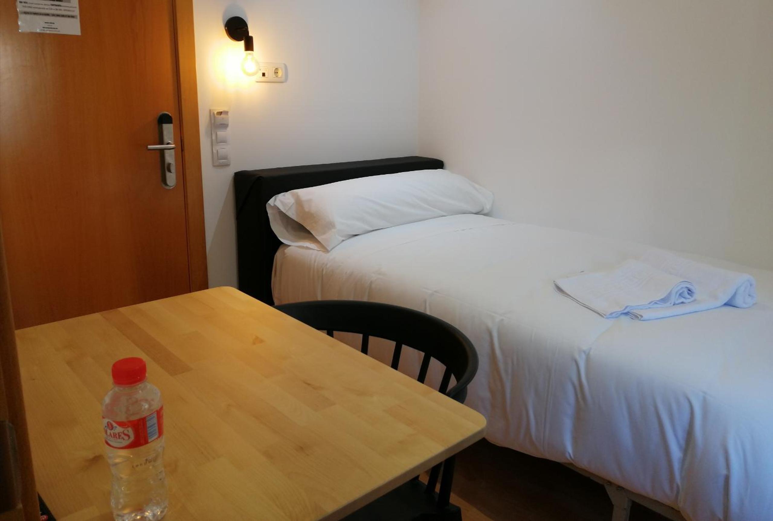 Habitación individual con baño privado