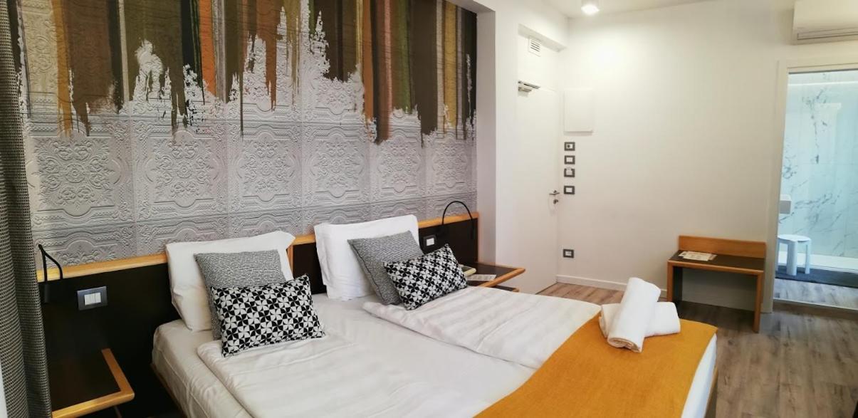 Double Room - Photo 1