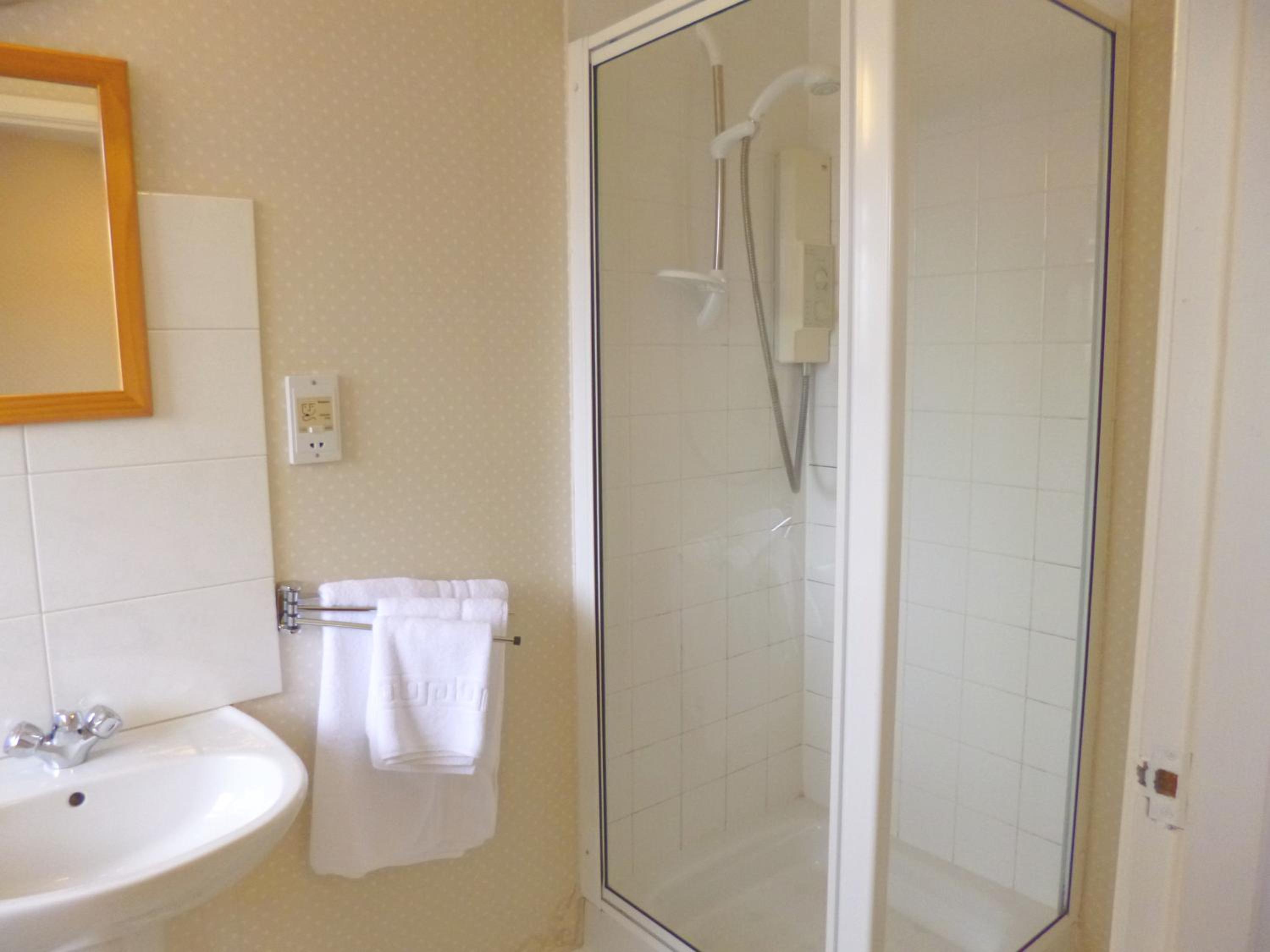 Budget Double Room photo 2