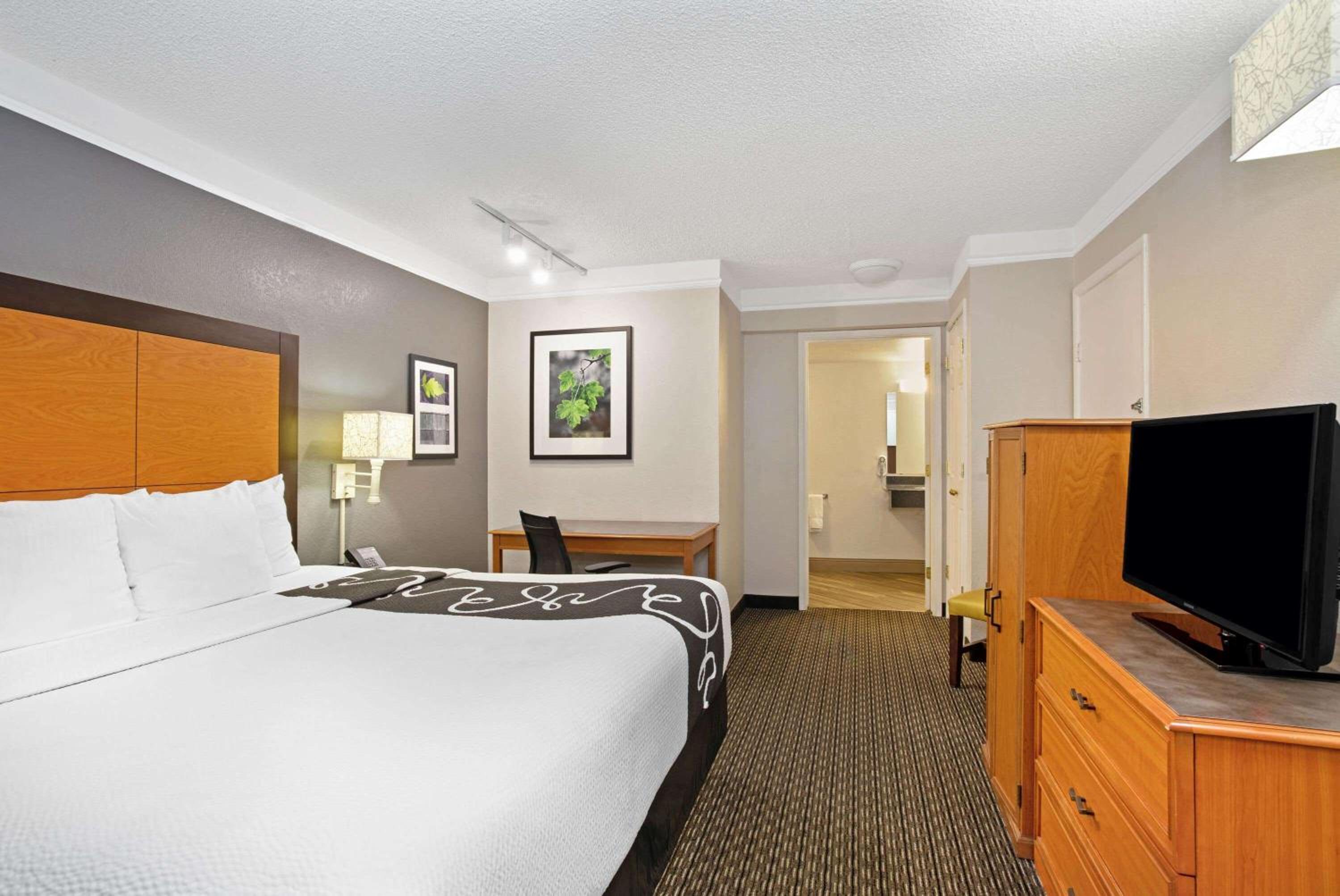 King Room - Disability Access - Photo 2