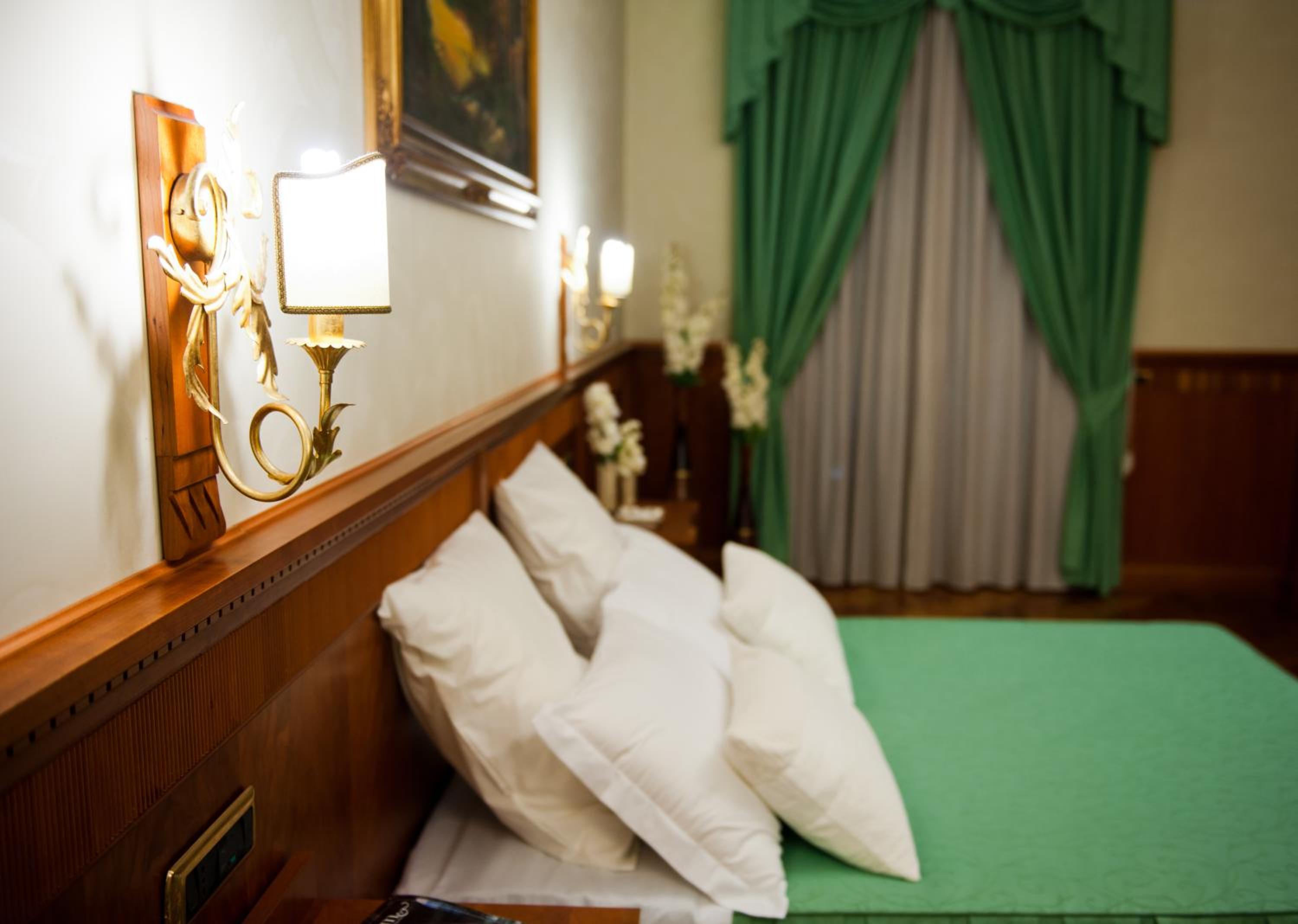 Quadruple Room - Photo 5