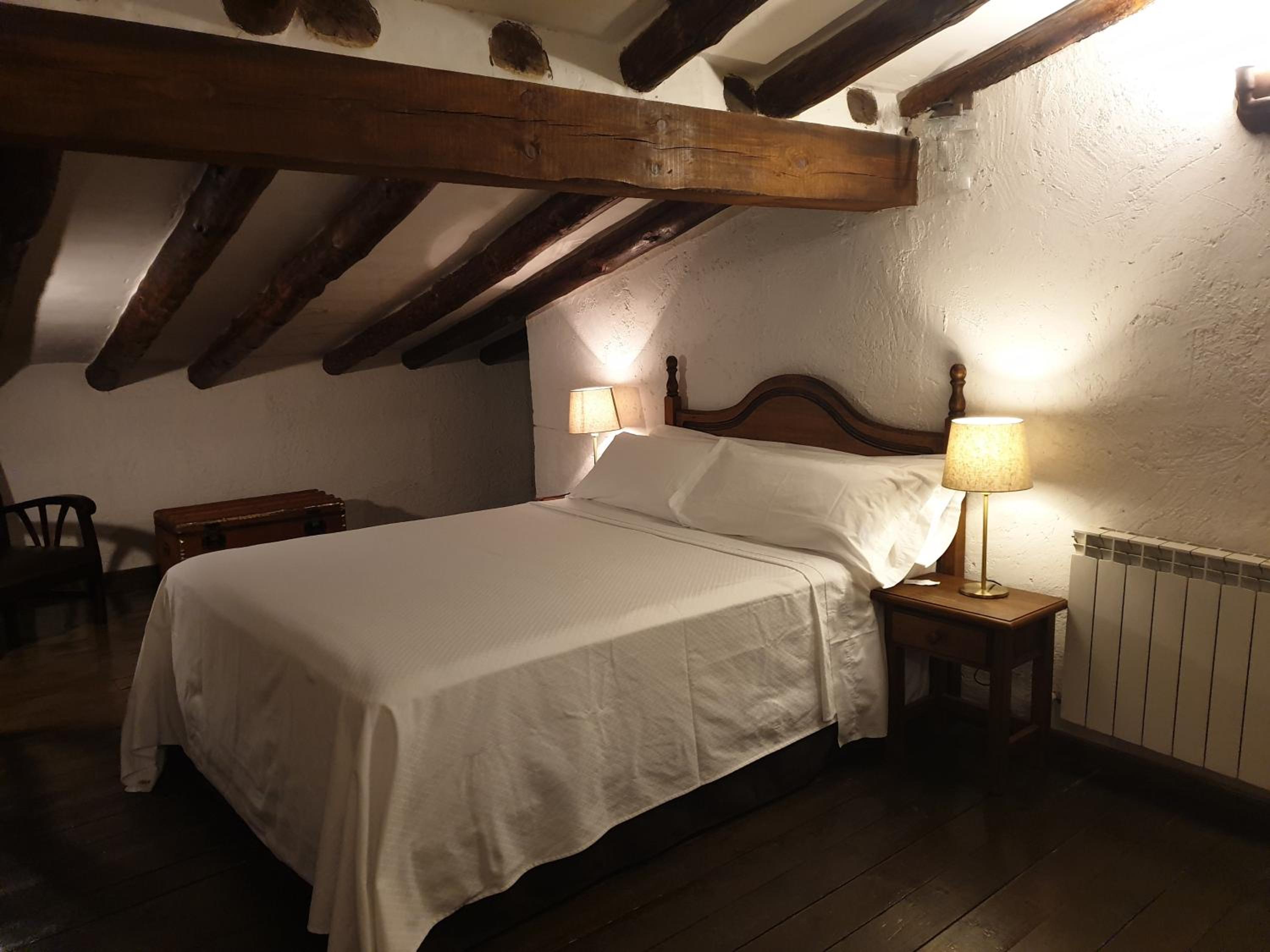 Double or Twin Room photo 3