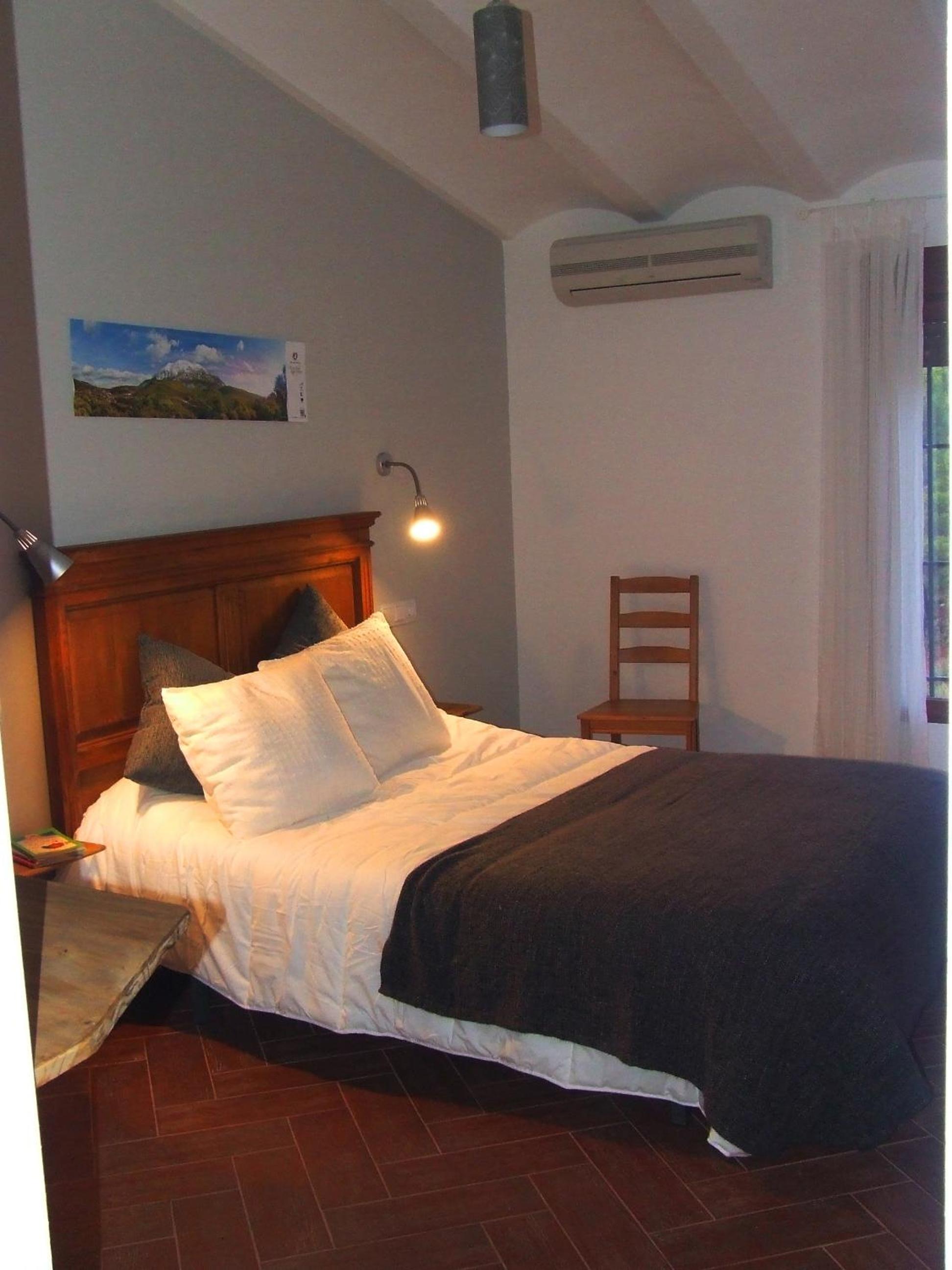 Two-Bedroom Apartment - Photo 2