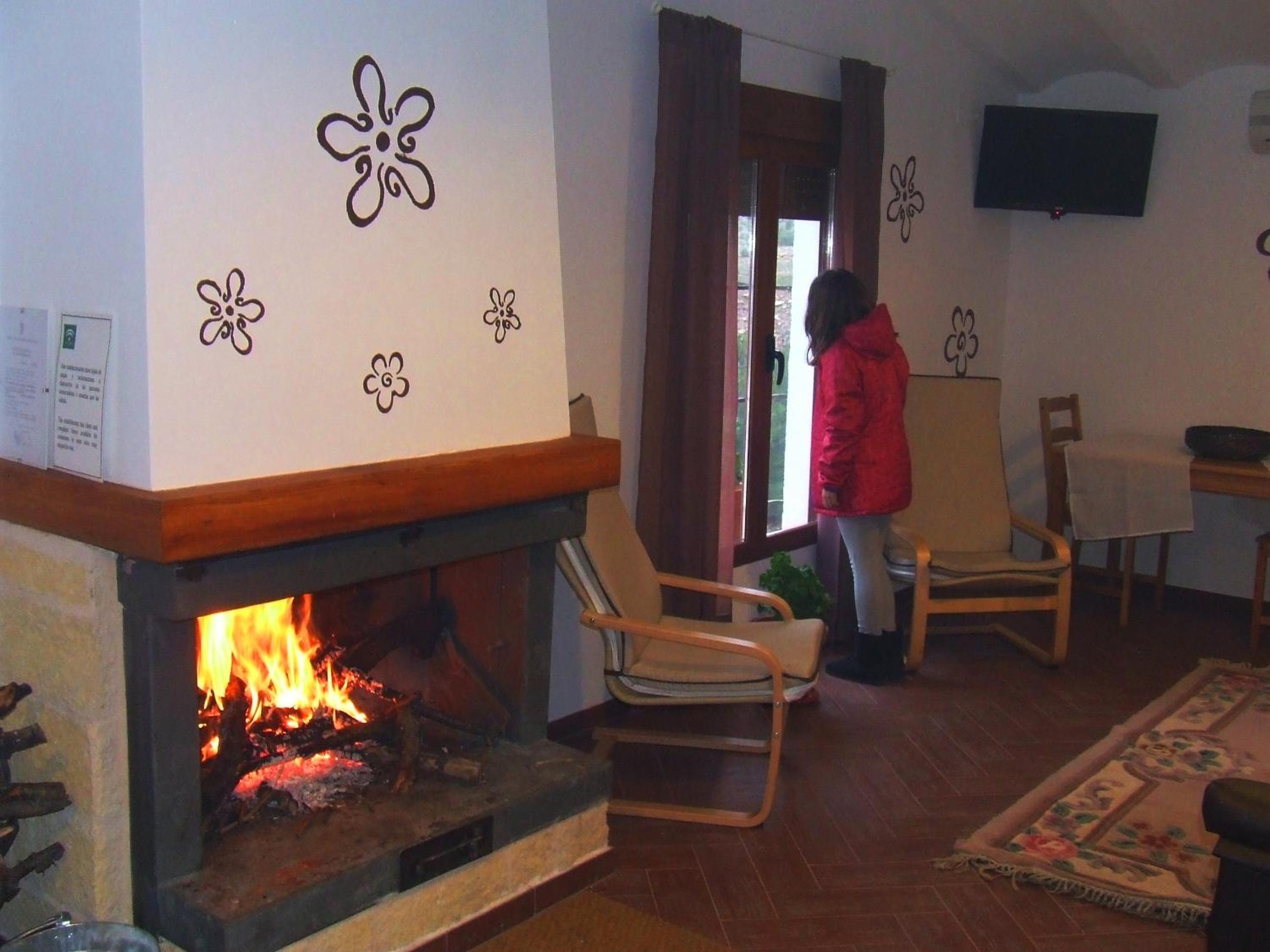 Two-Bedroom Apartment - Photo 3