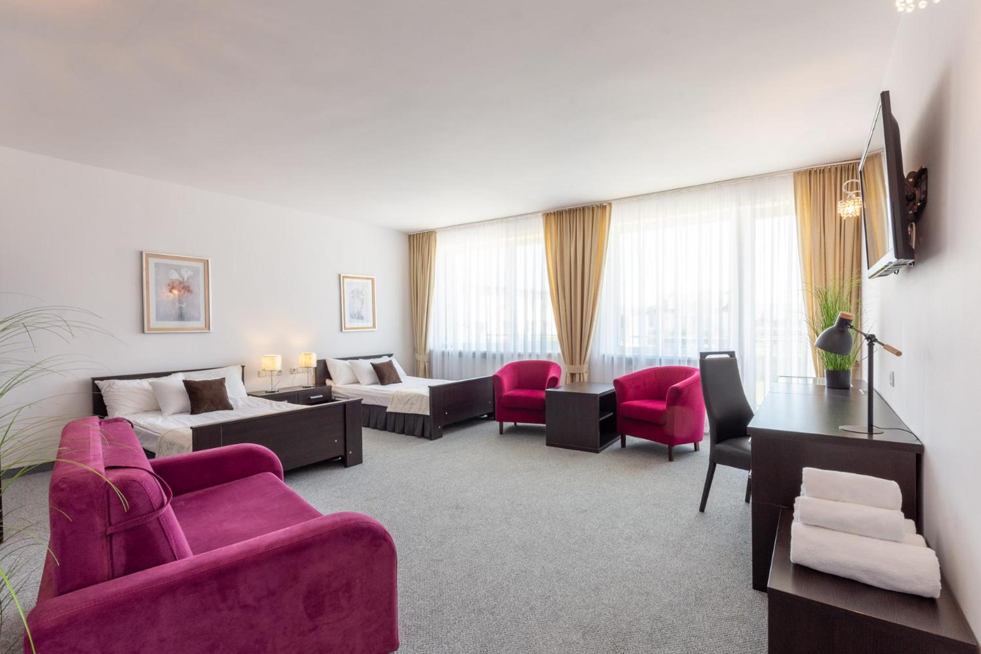 Luxury Double or Twin Room photo 2