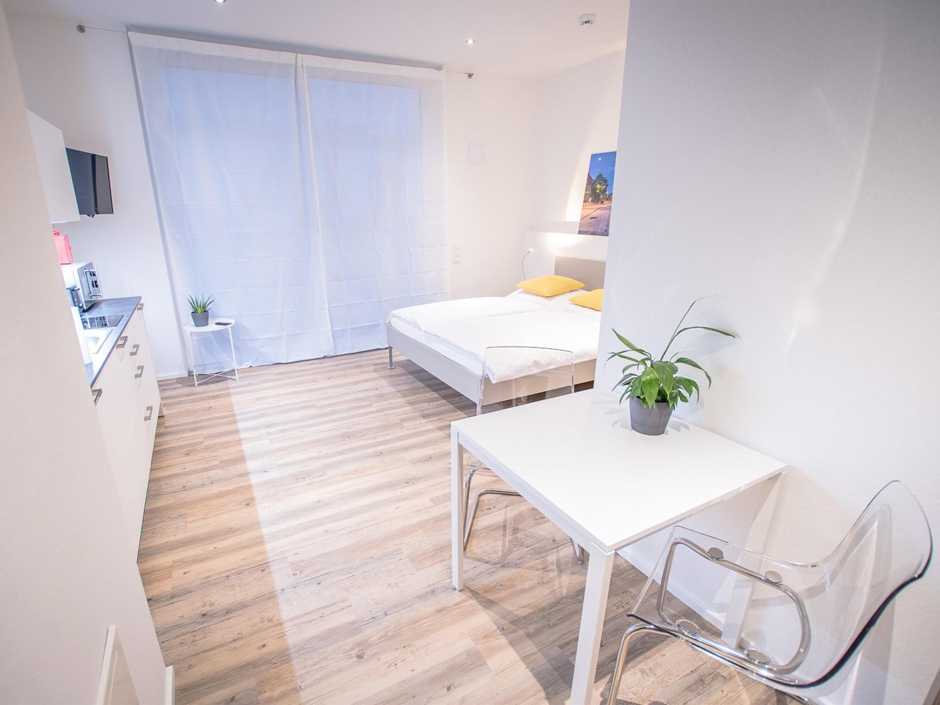 One-Bedroom Apartment with Terrace photo 1