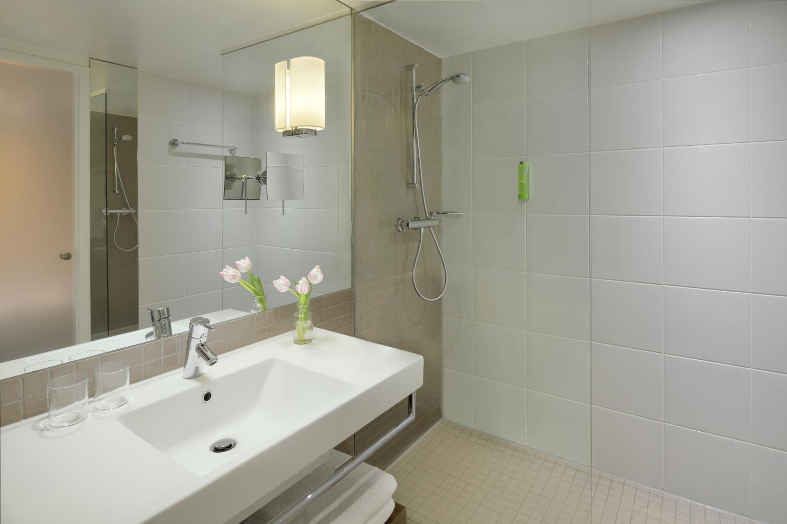 Classic Twin Room with View