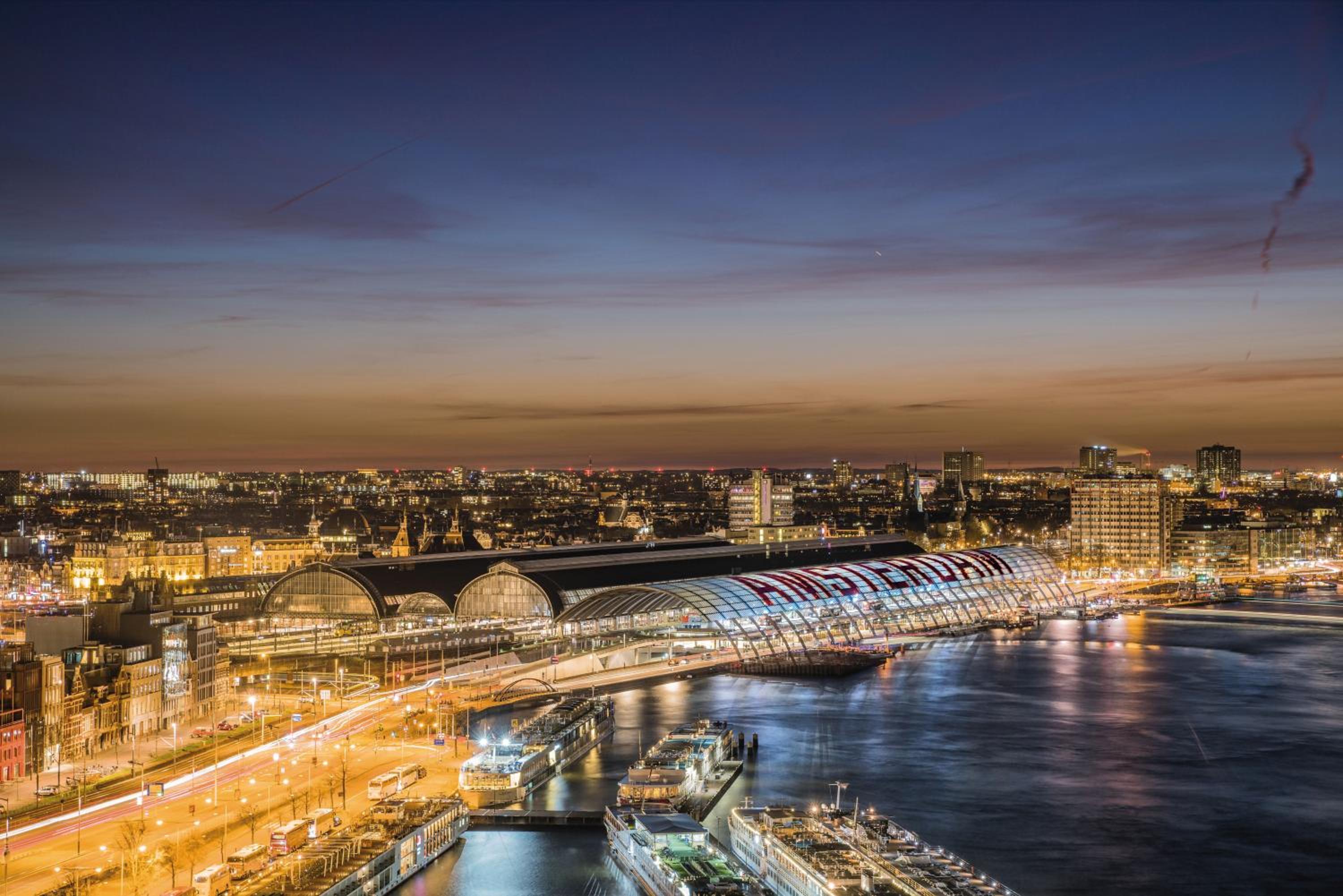 Classic Twin Room with View