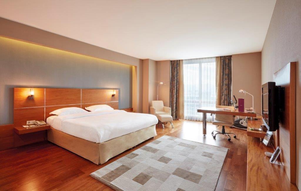 B Plus Suite - Photo 3