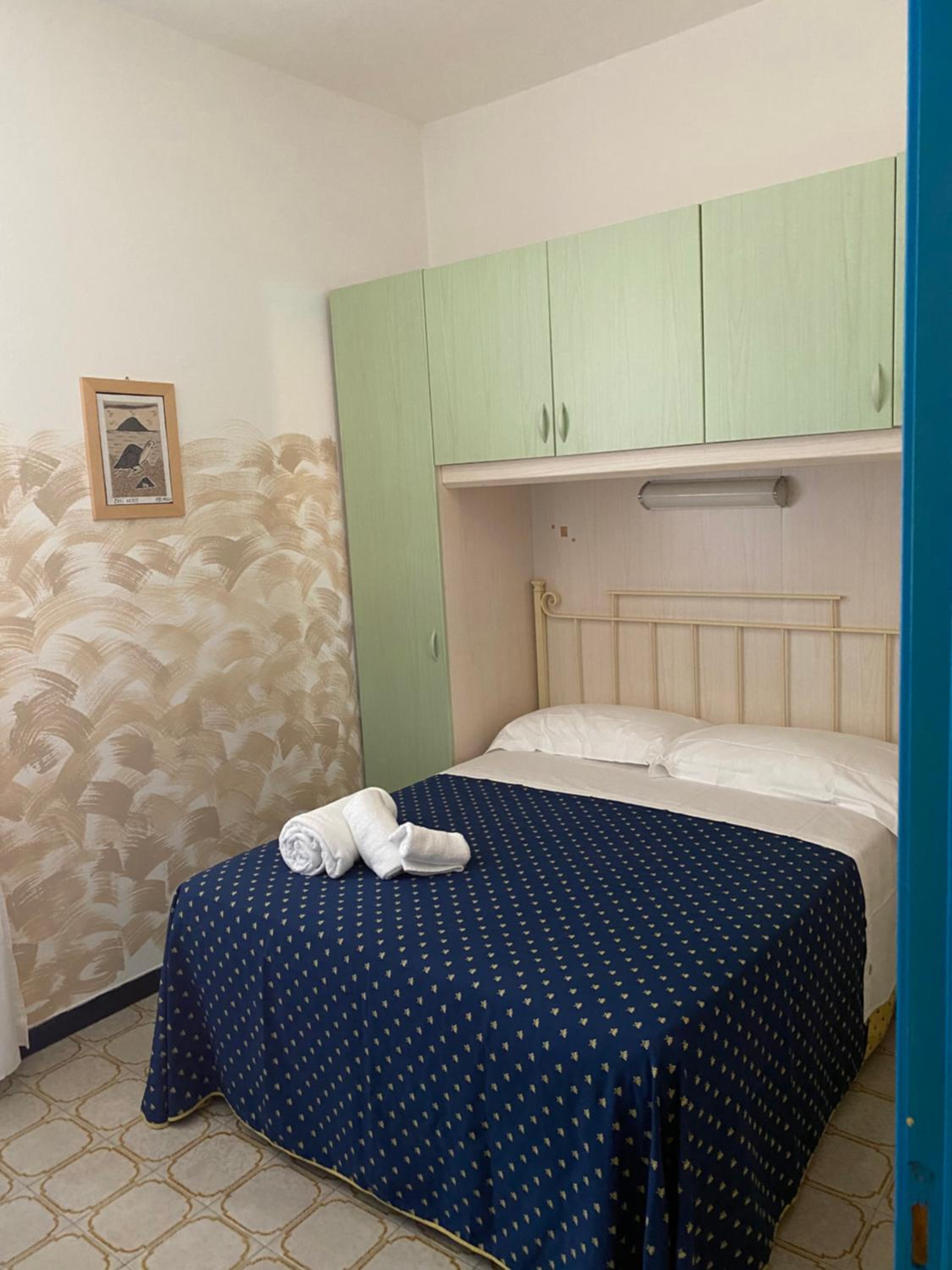 Small Double Room photo 2