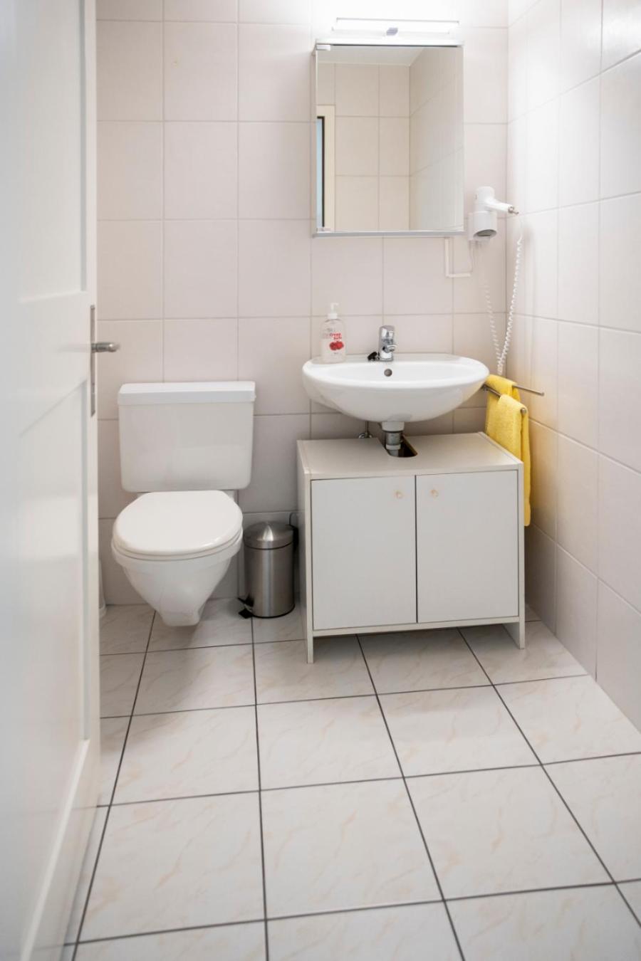 Double Room with Shared Bathroom photo 3