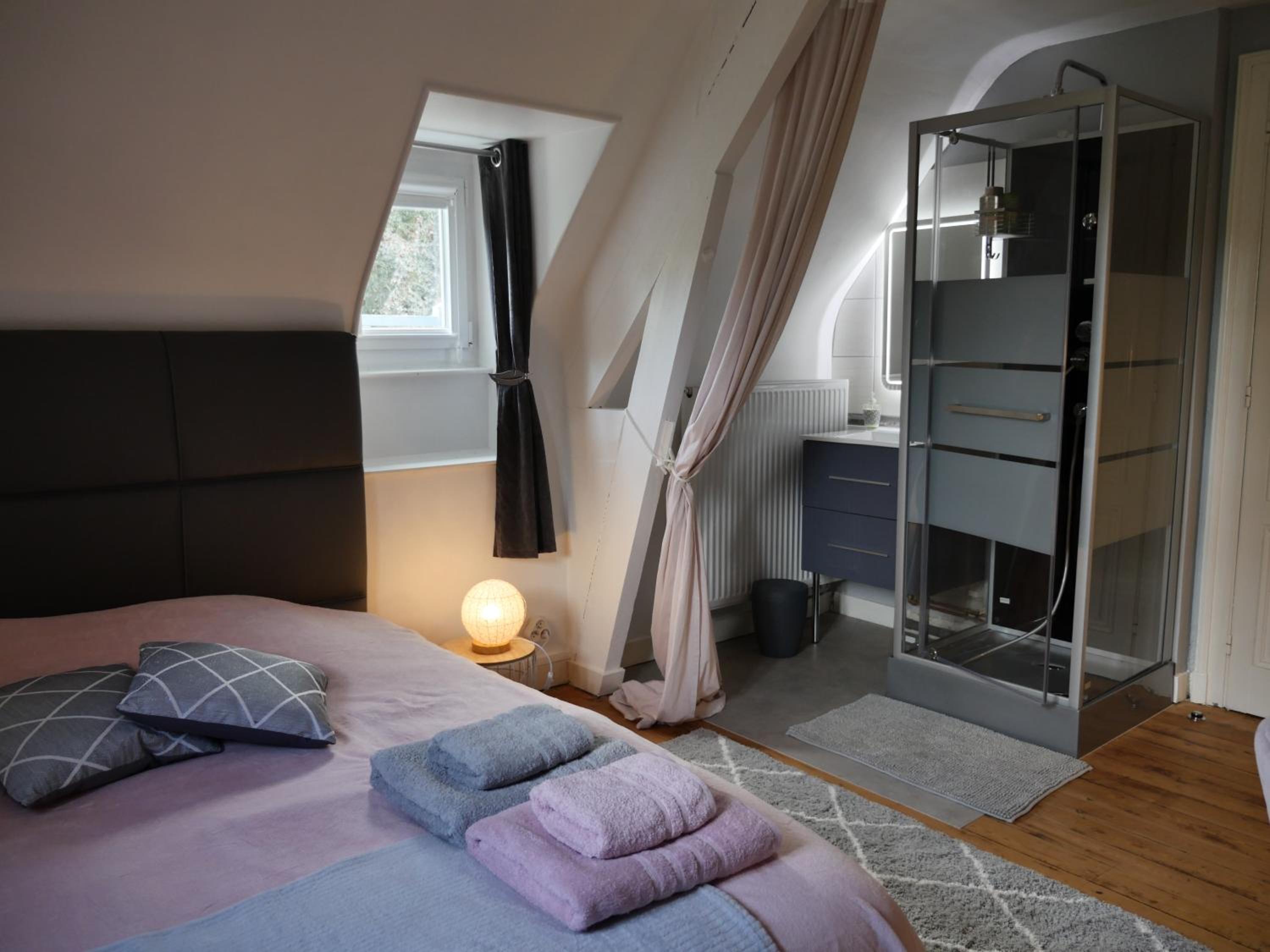 Queen Room photo 3