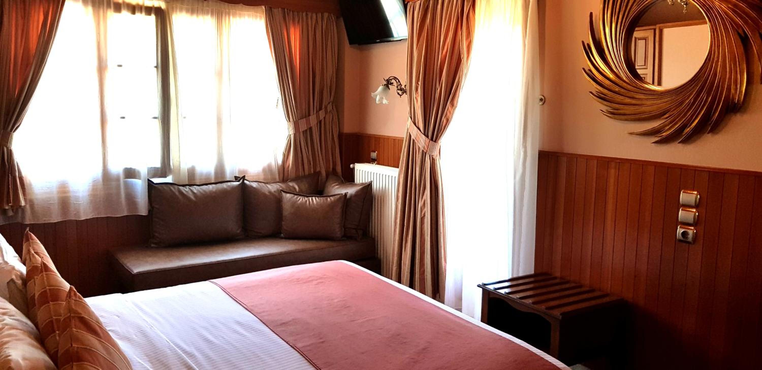 Superior Double Room with Spa Bath