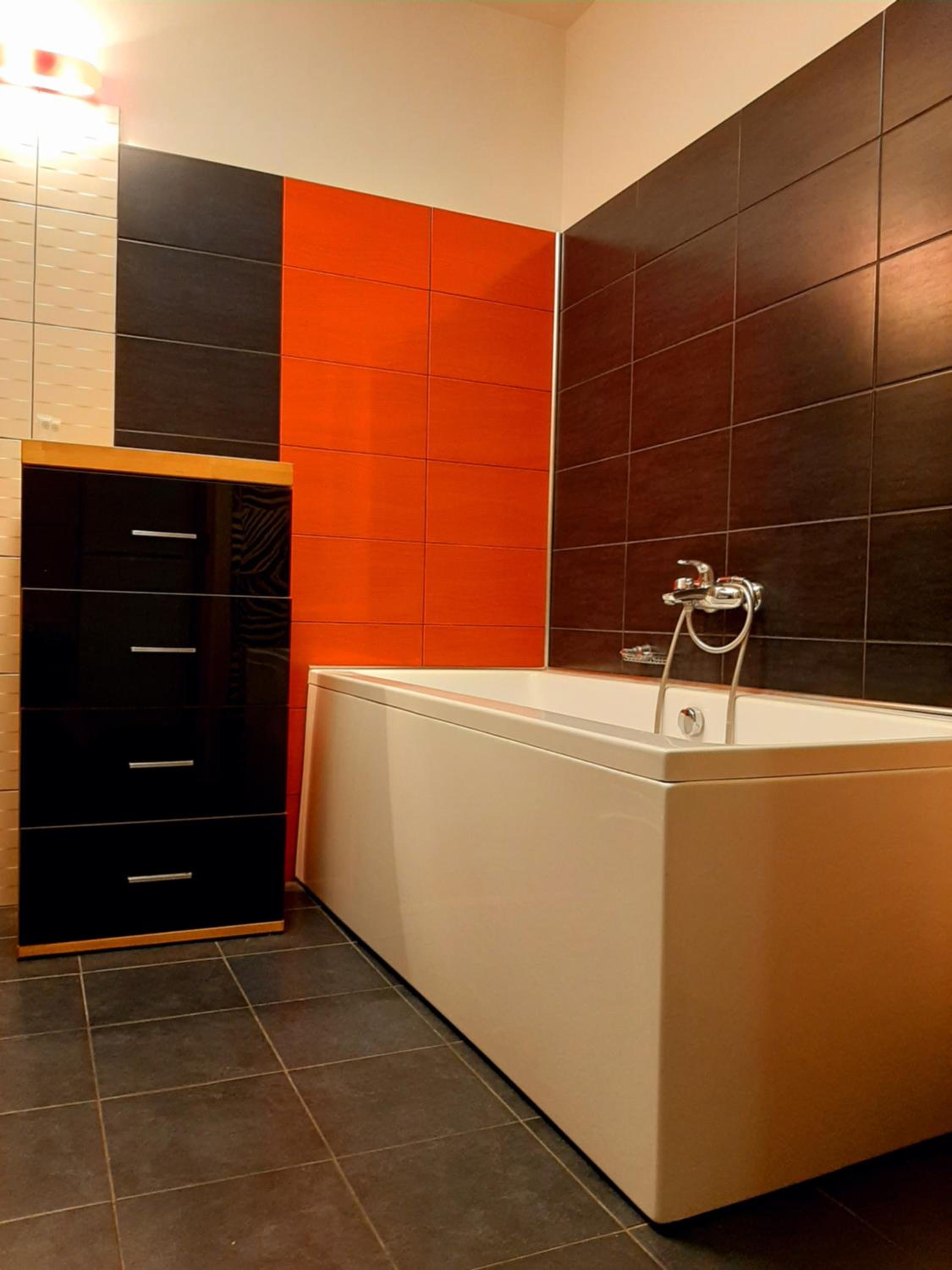 One-Bedroom Apartment - Photo 19