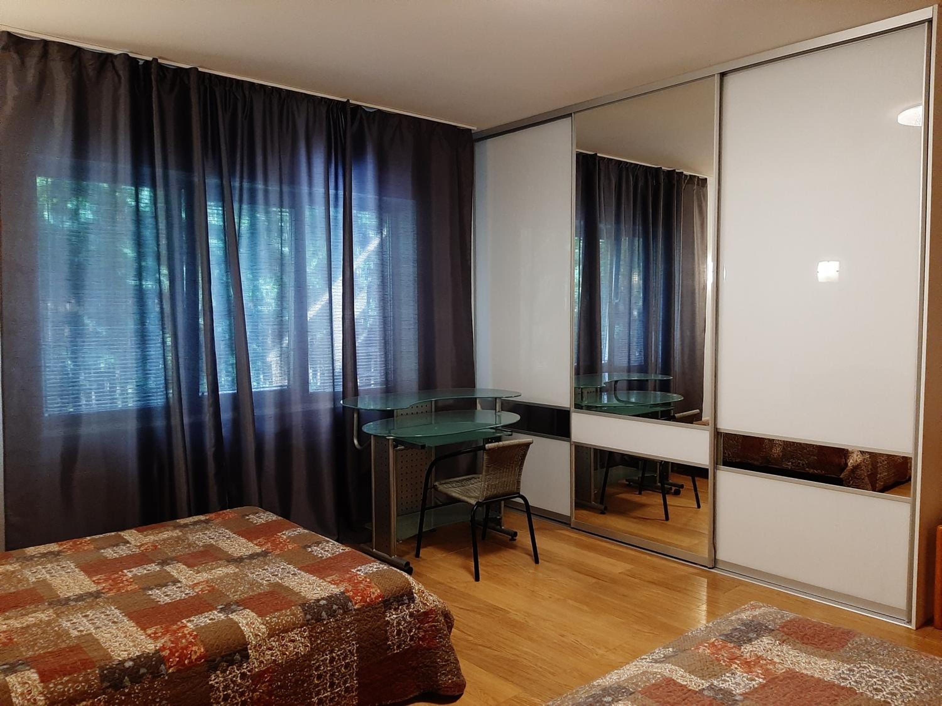 One-Bedroom Apartment - Photo 9