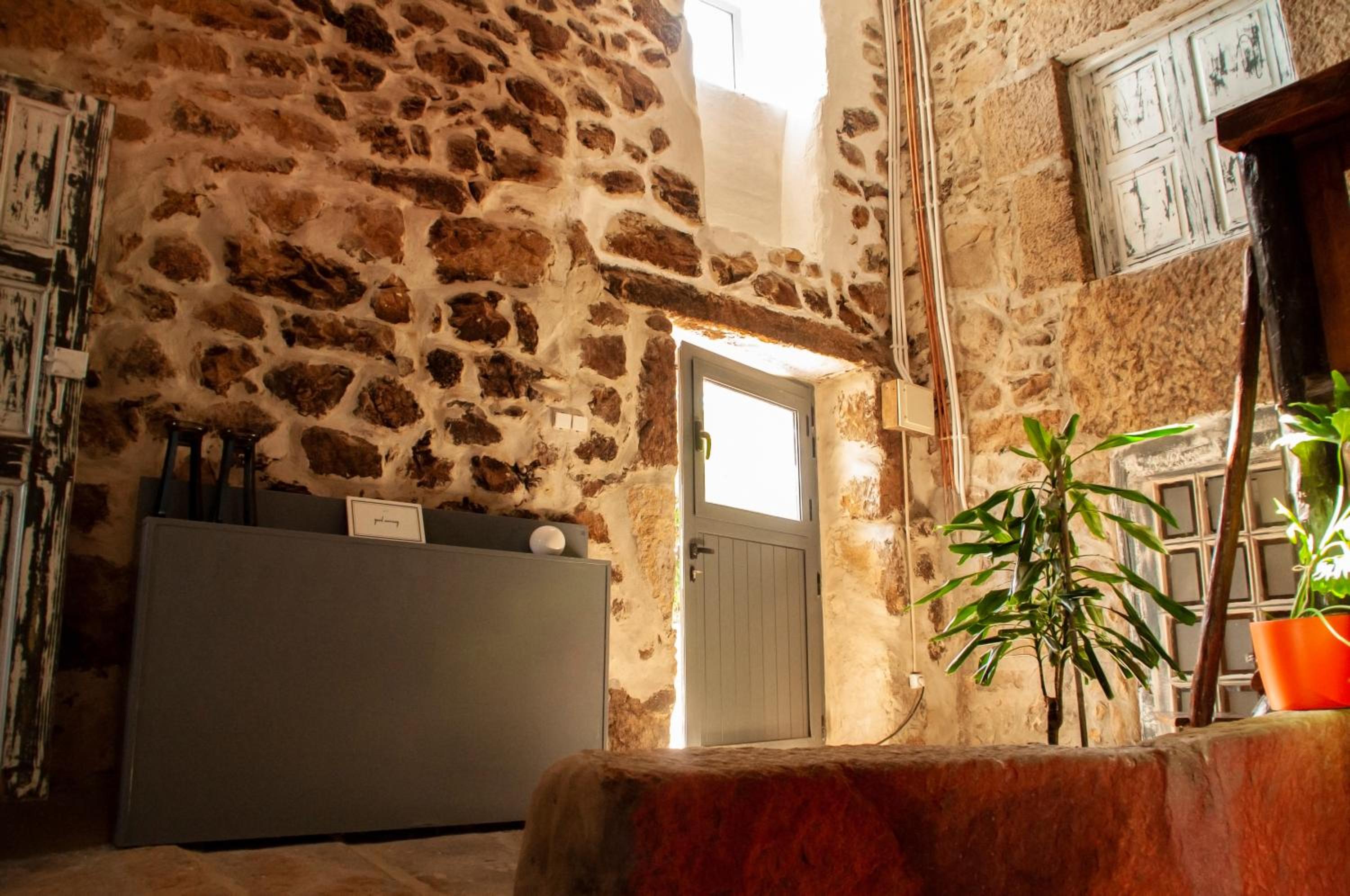 Three-Bedroom House - Photo 9