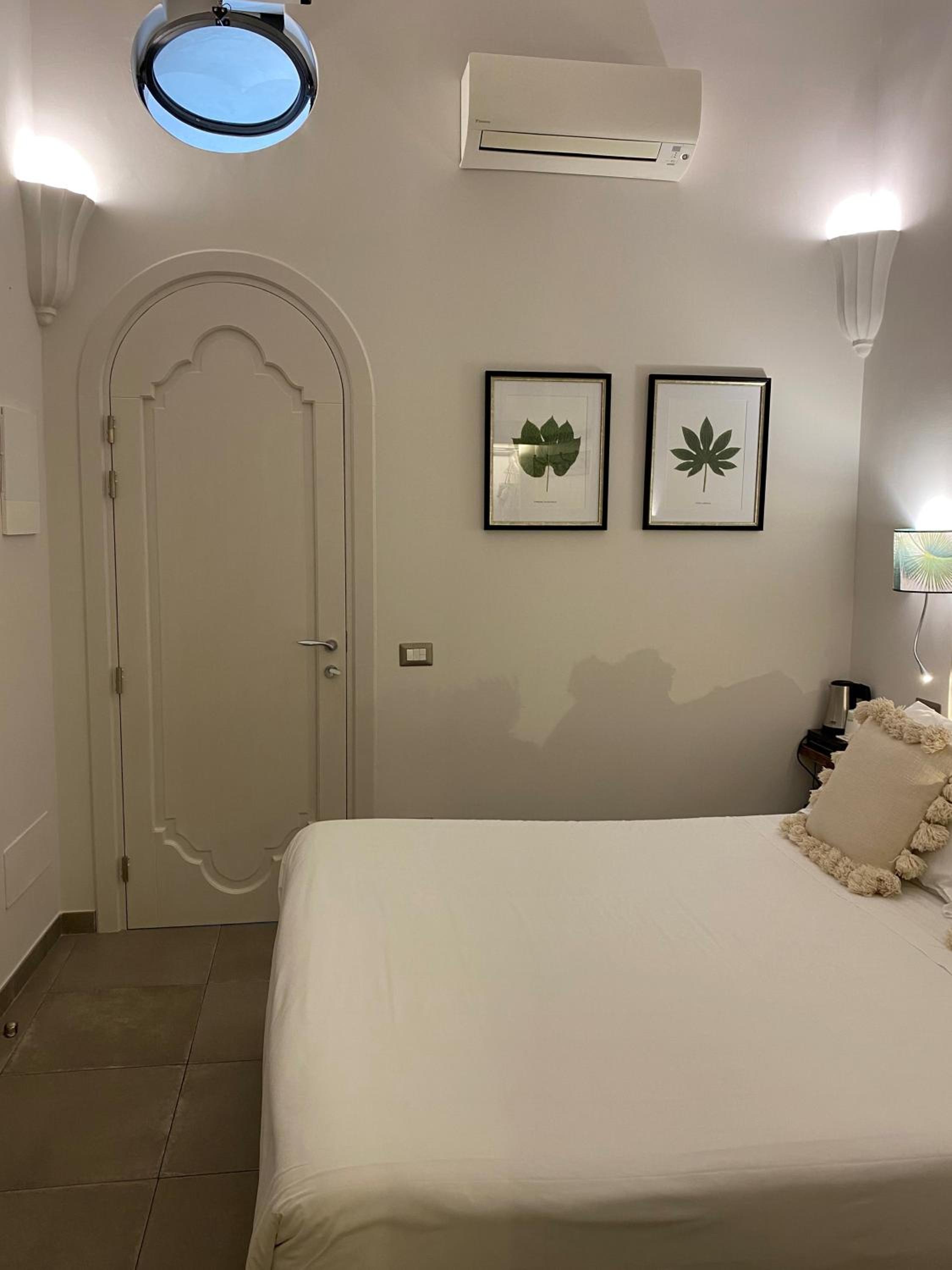 Budget Double Room Without view photo 3
