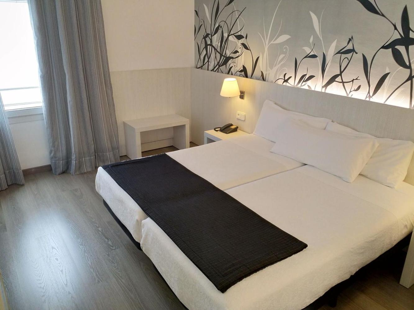 Double or Twin Room Interior  photo 2