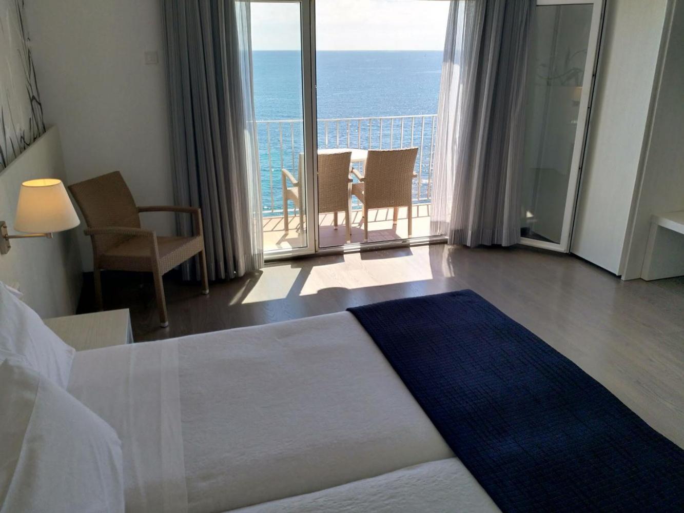 Habitación Doble o con Dos Camas con Vista al Mar