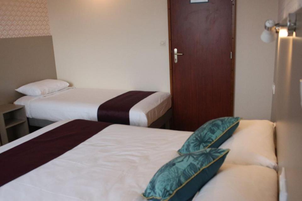 Classic Triple Room - Photo 2