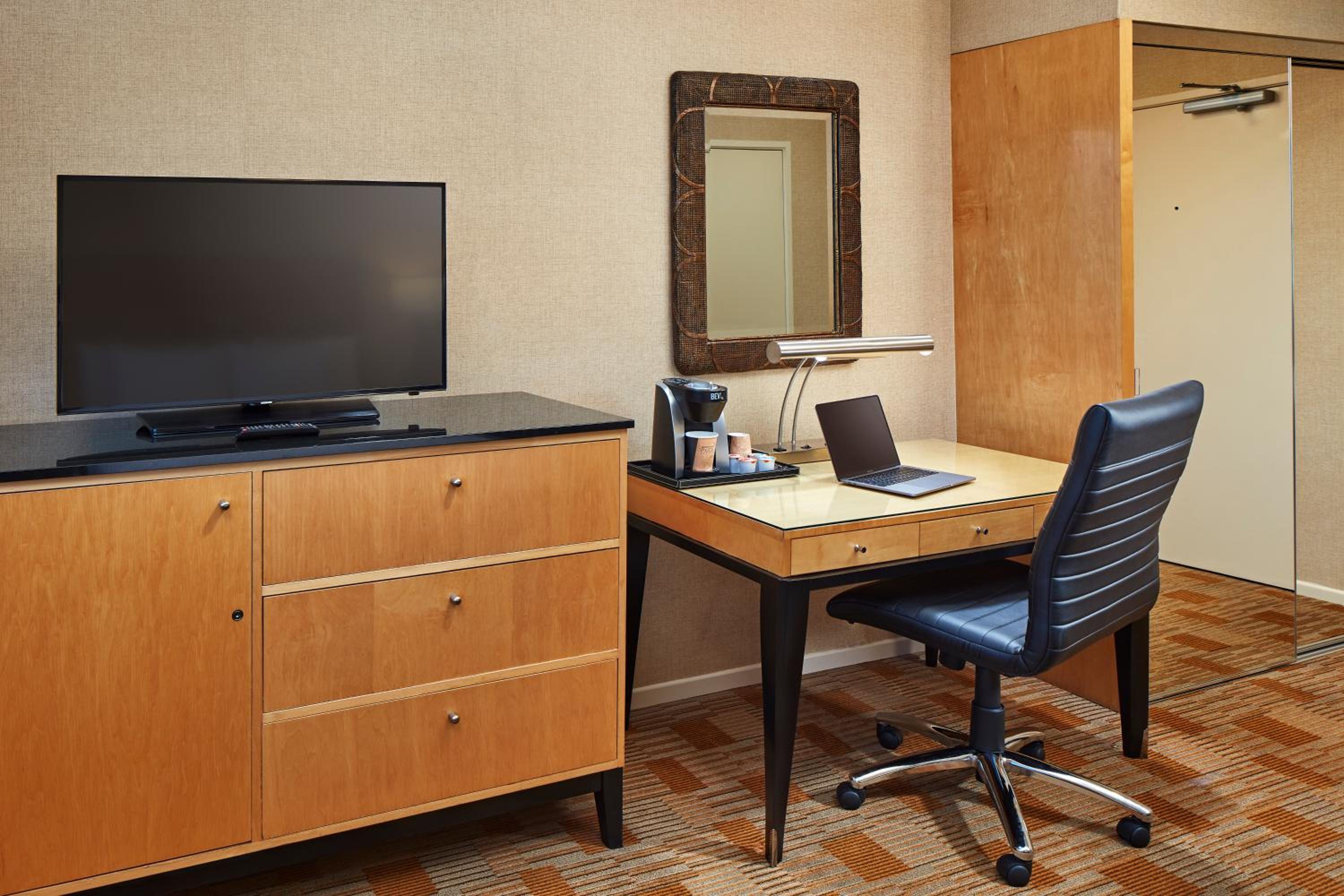 Executive King Room