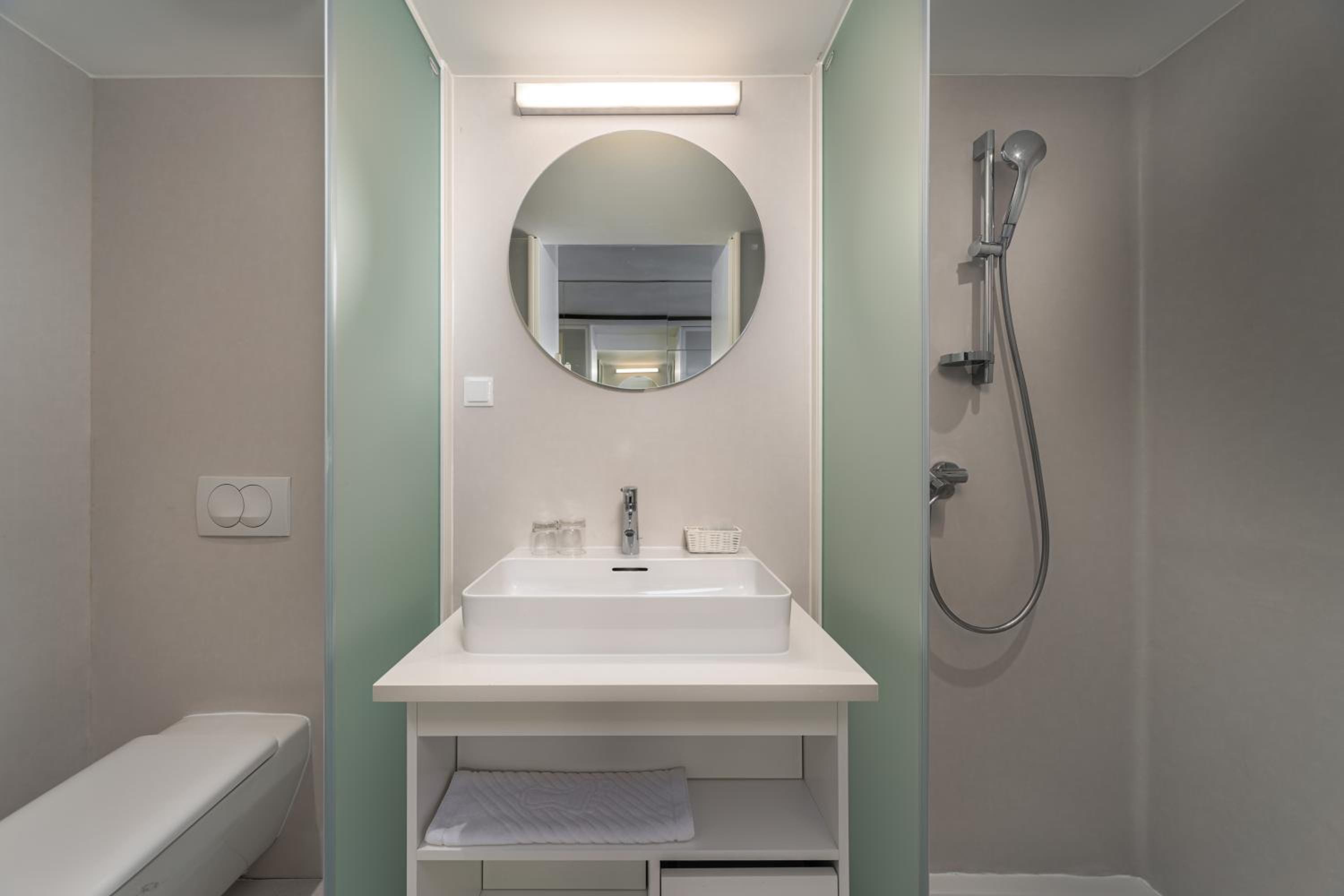 Superior Double or Twin Room photo 2
