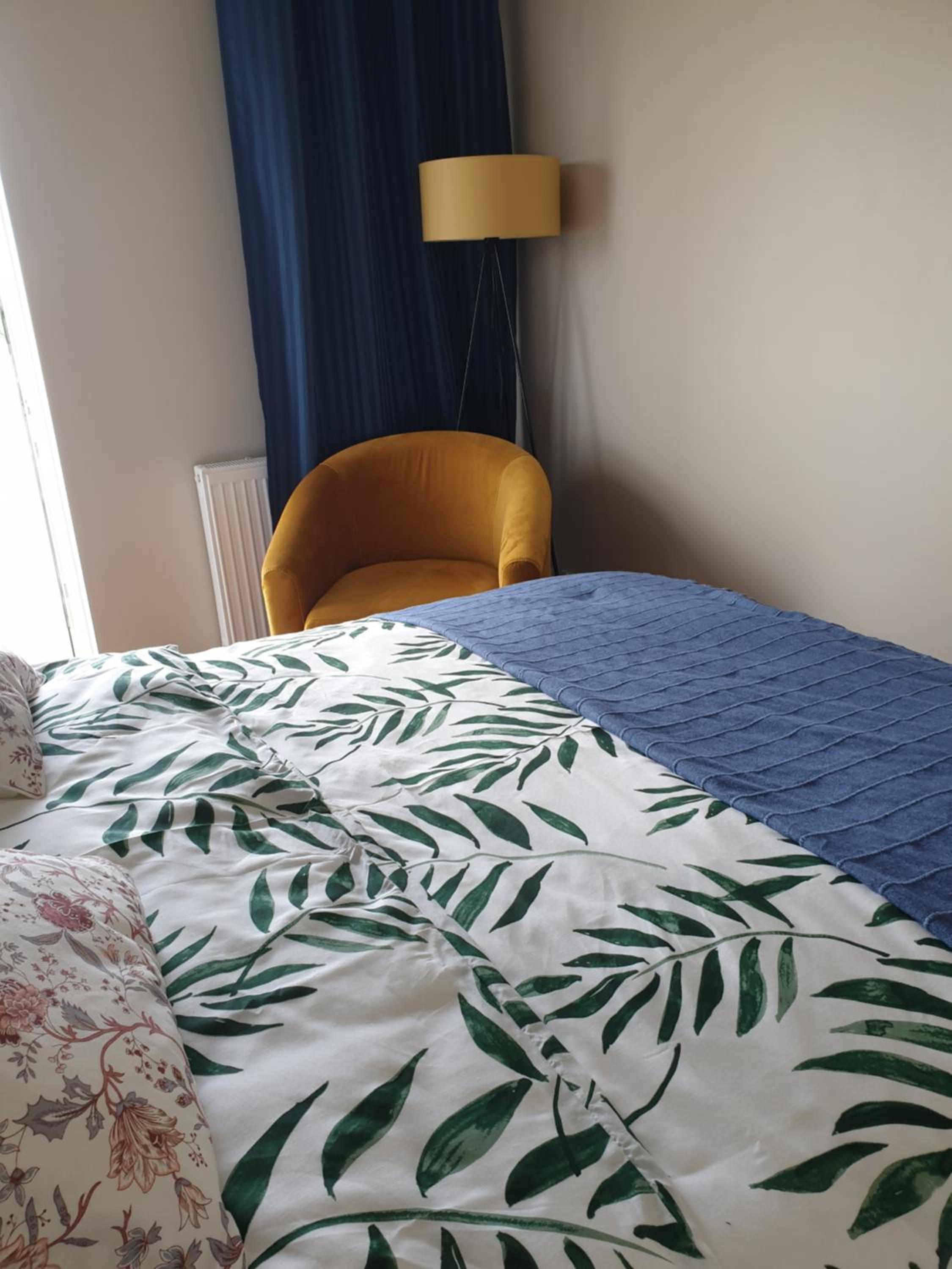 Apartment with Balcony photo 2