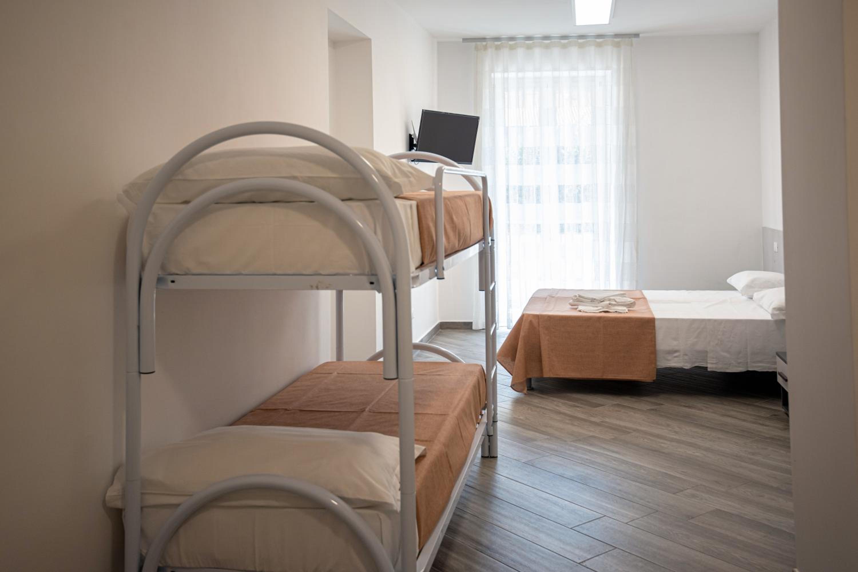Double or Twin Room photo 2
