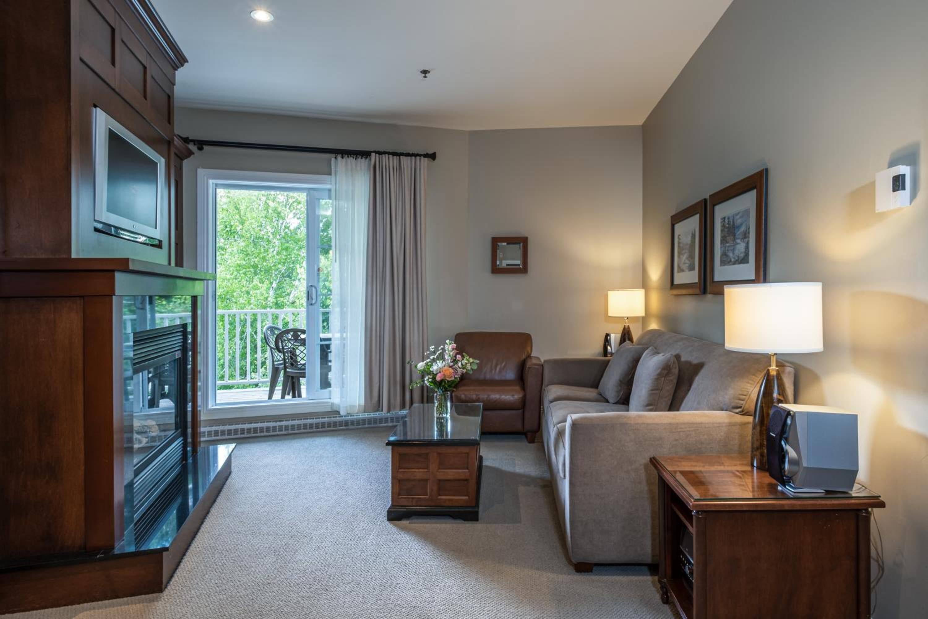Two-Bedroom Family Suite - Photo 2