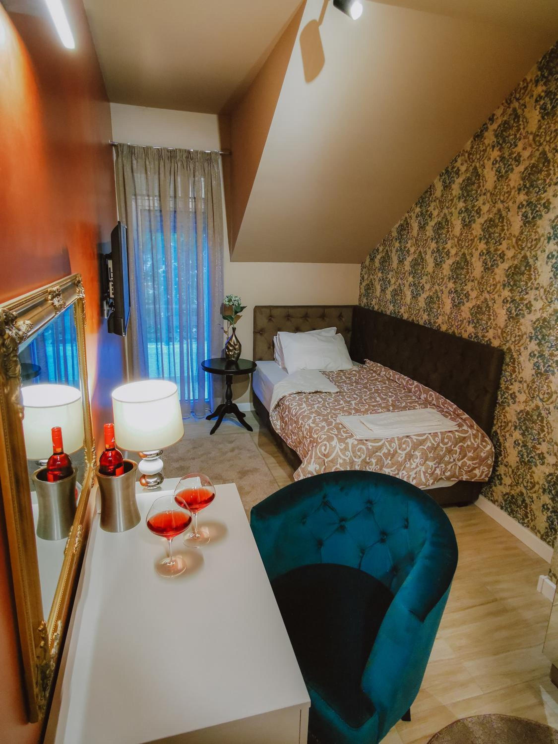 Deluxe Single Room