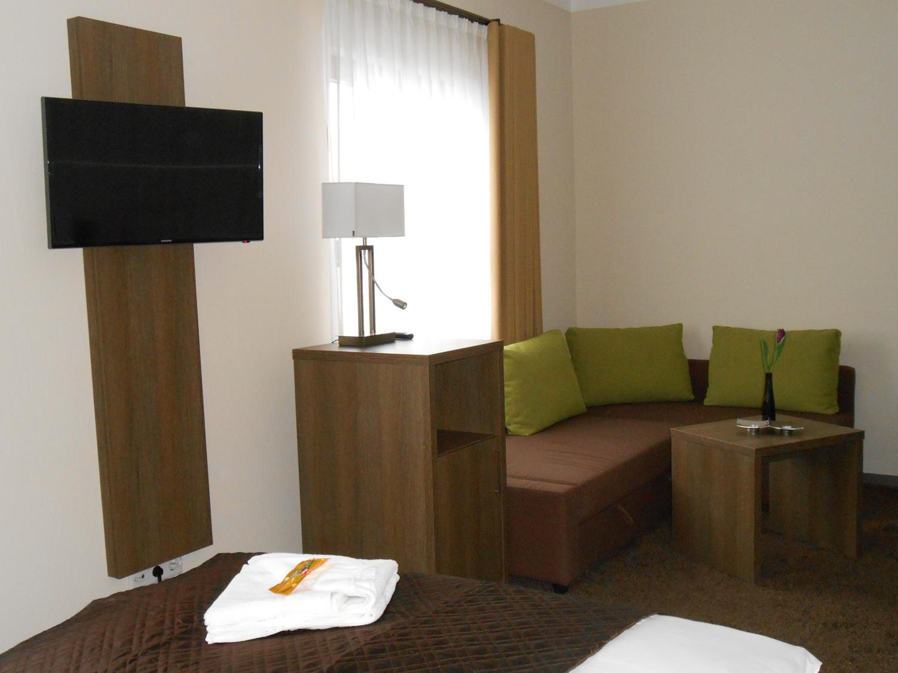 Deluxe Double Room with Bath photo 2