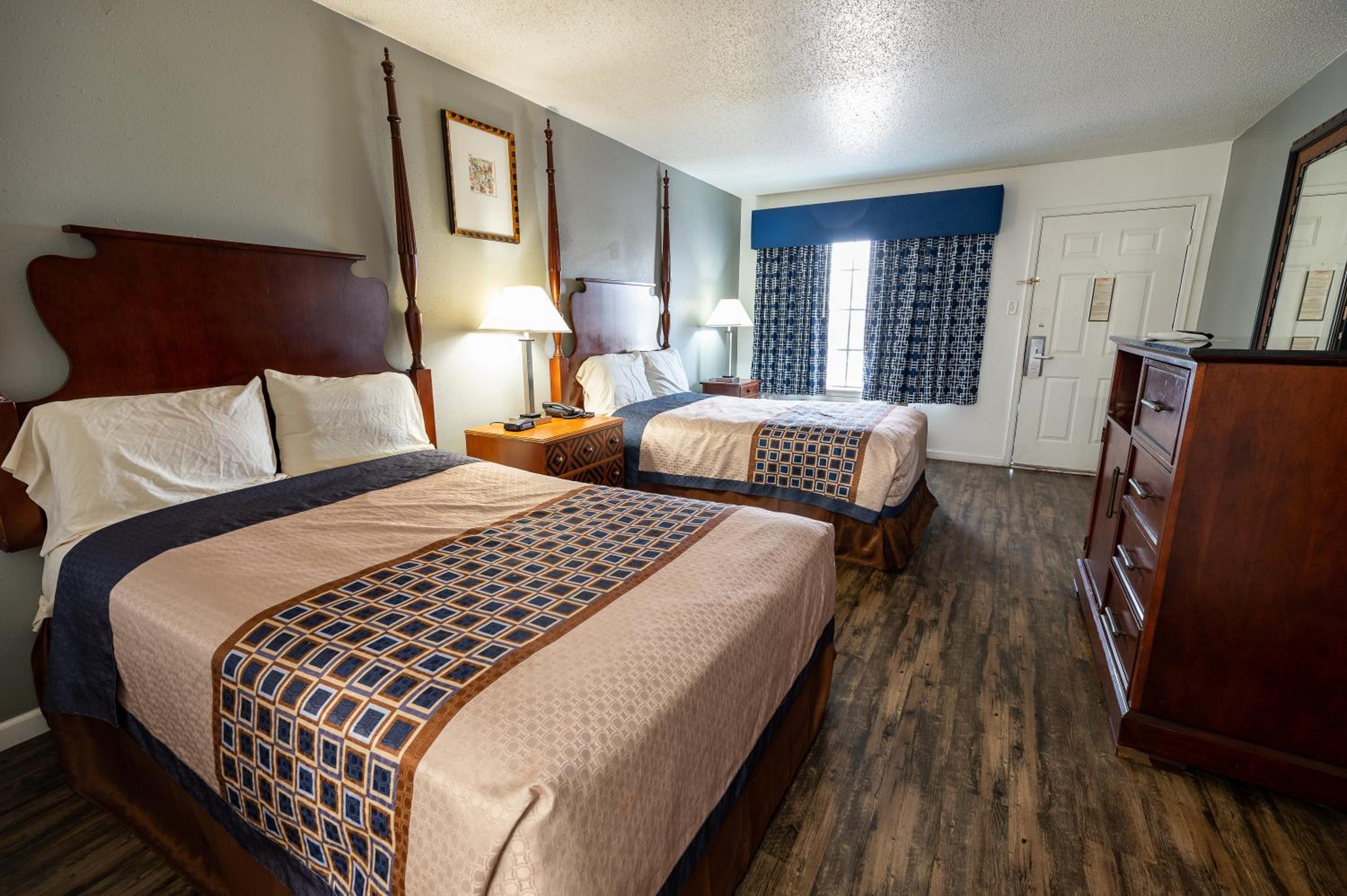 Standard Double Room - Photo 10