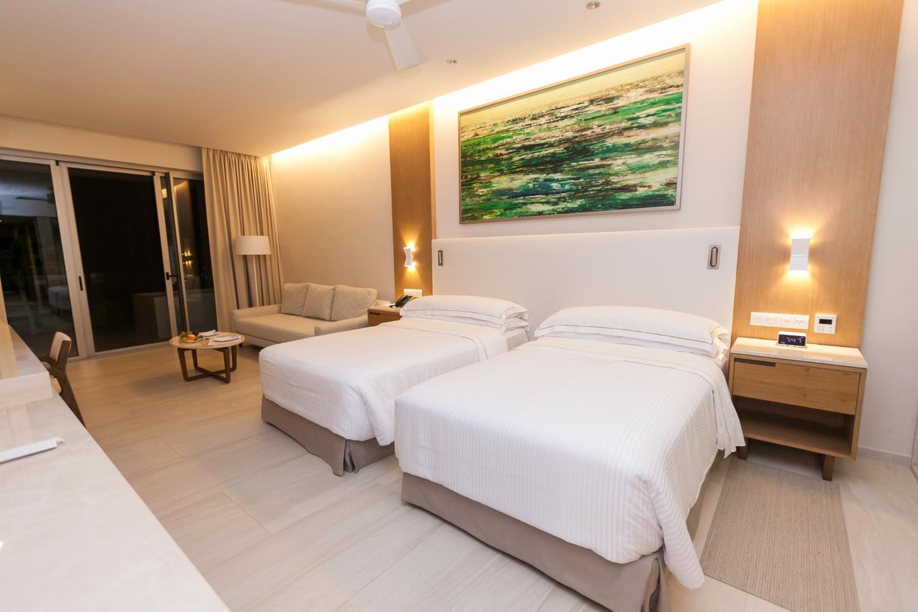 Junior Suite Ocean Front - Photo 5