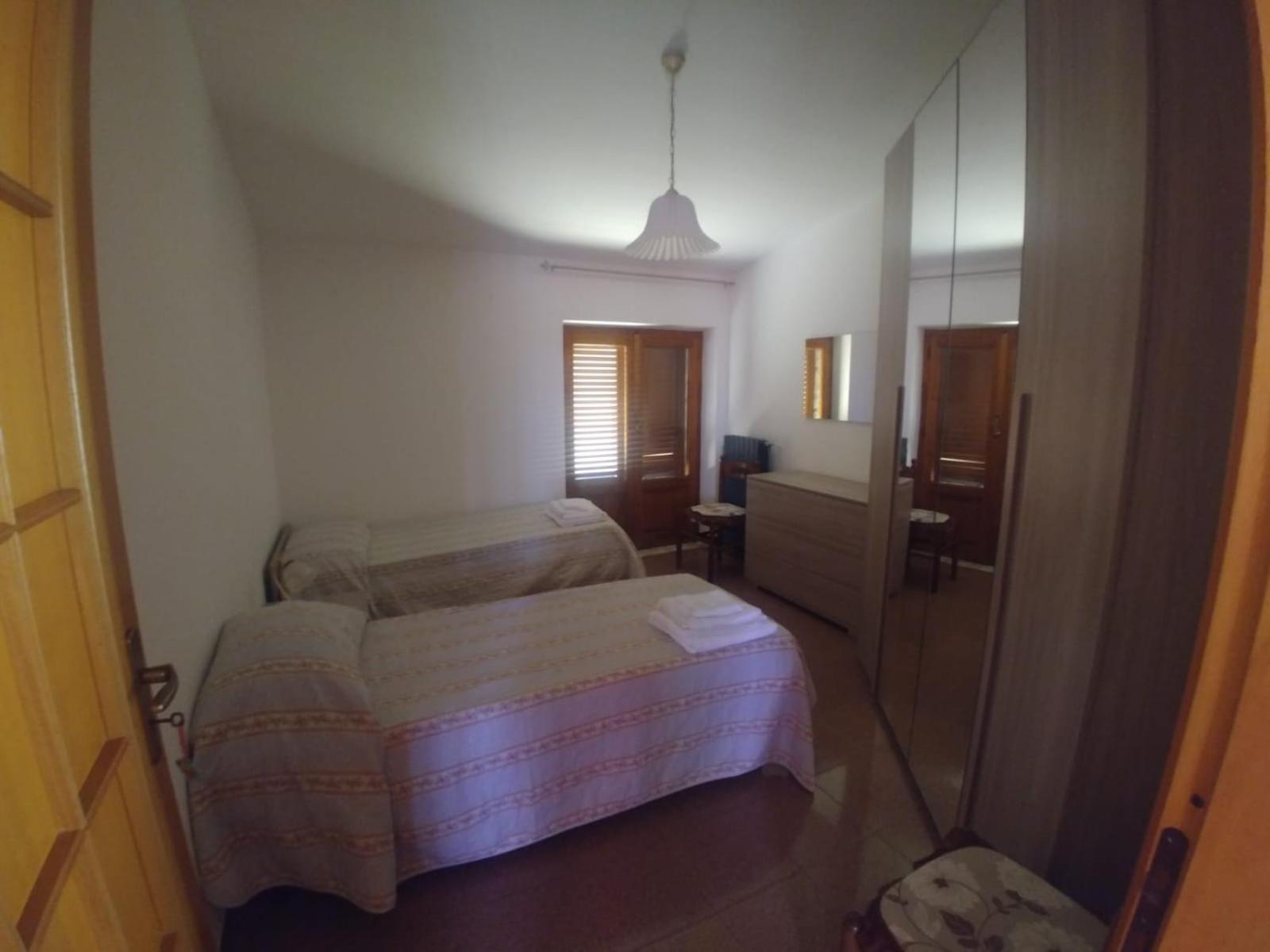 Apartment with Terrace - Photo 5