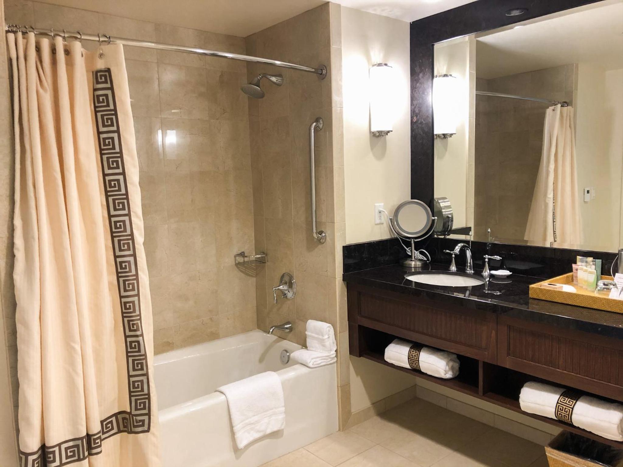 Standard King Room - Photo 2