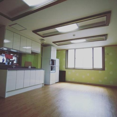 Family Room With Terrace photo 3