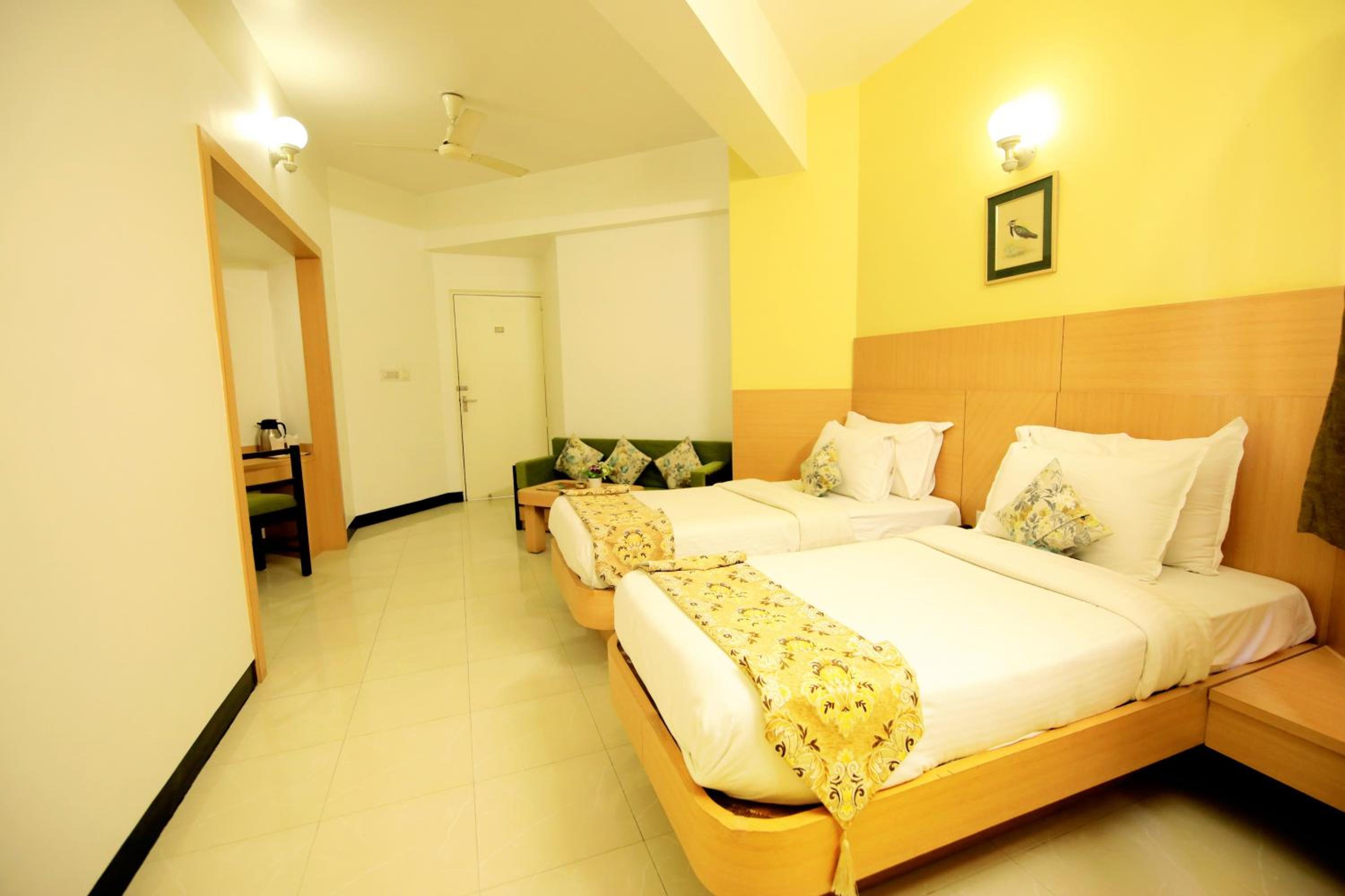 Deluxe Double or Twin Room - Photo 5