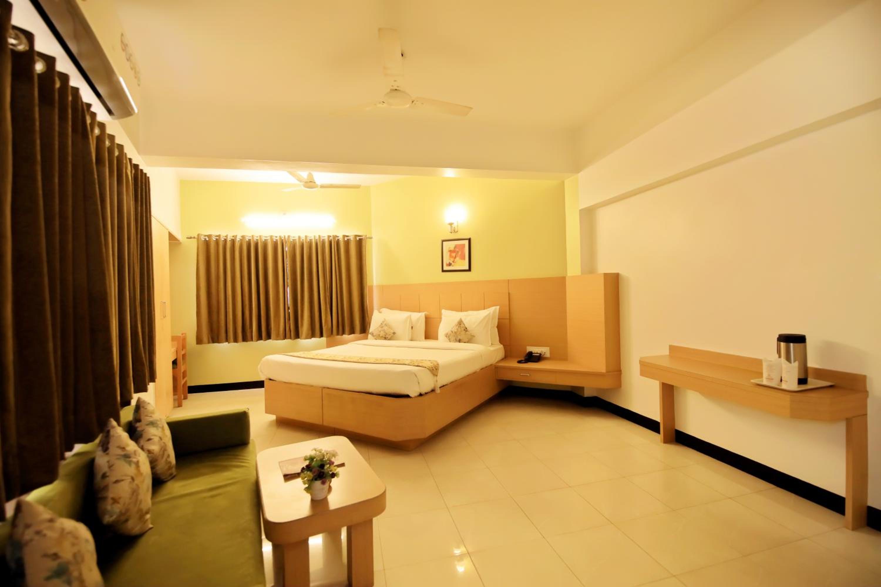 Deluxe Double or Twin Room - Photo 20