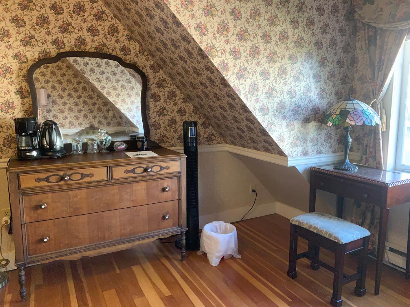 Queen Room with Spa Bath - Photo 4
