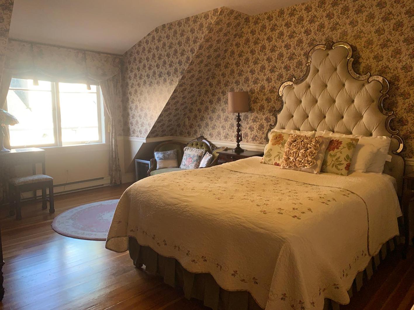 Queen Room with Spa Bath - Photo 1
