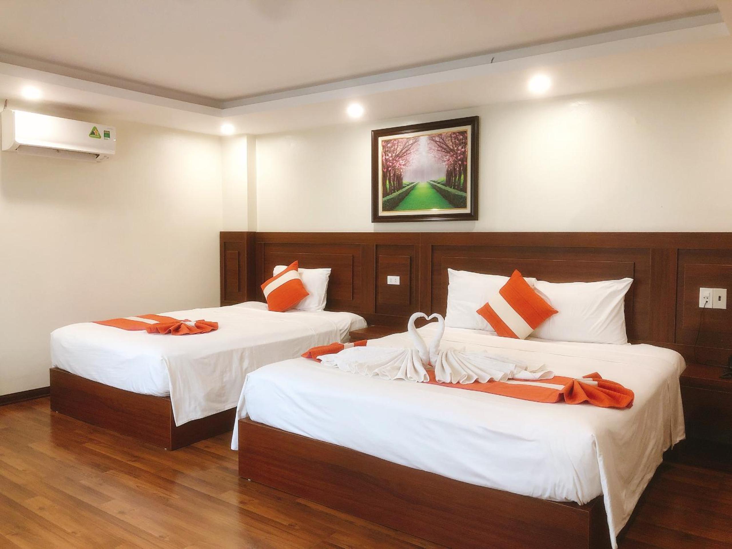 Deluxe Family Room - Photo 1