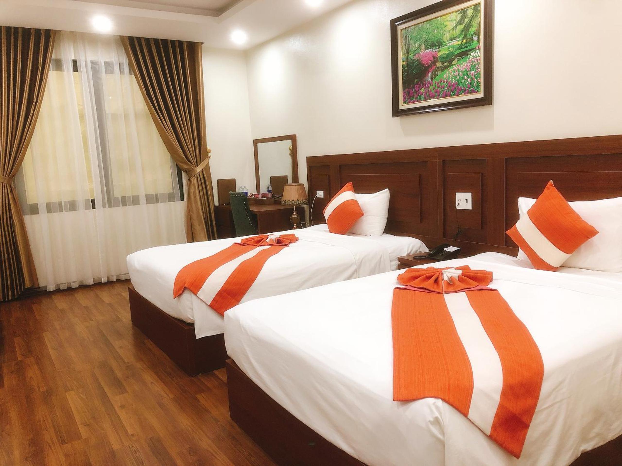 Standard Twin Room - Photo 1