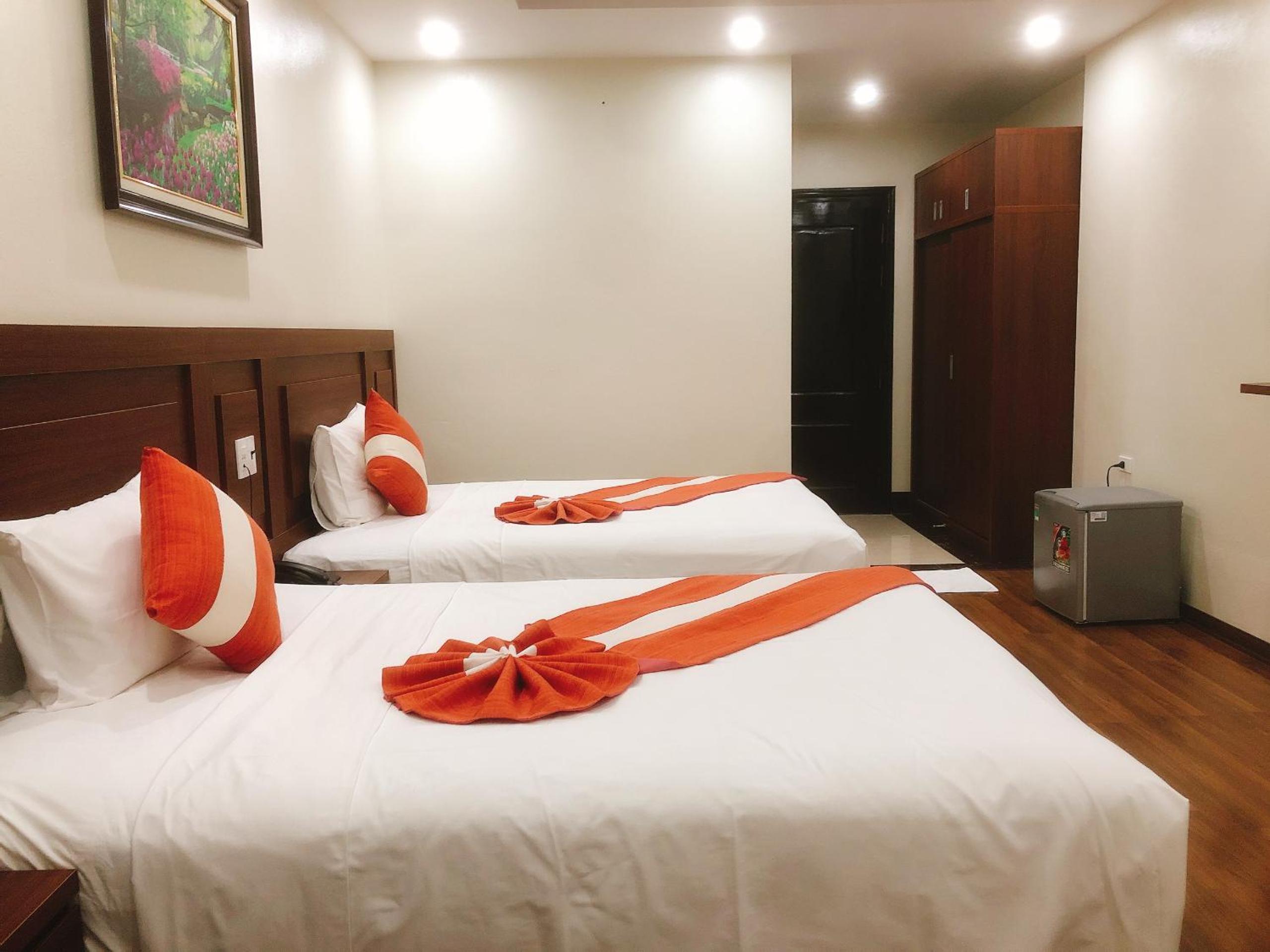 Standard Twin Room - Photo 3