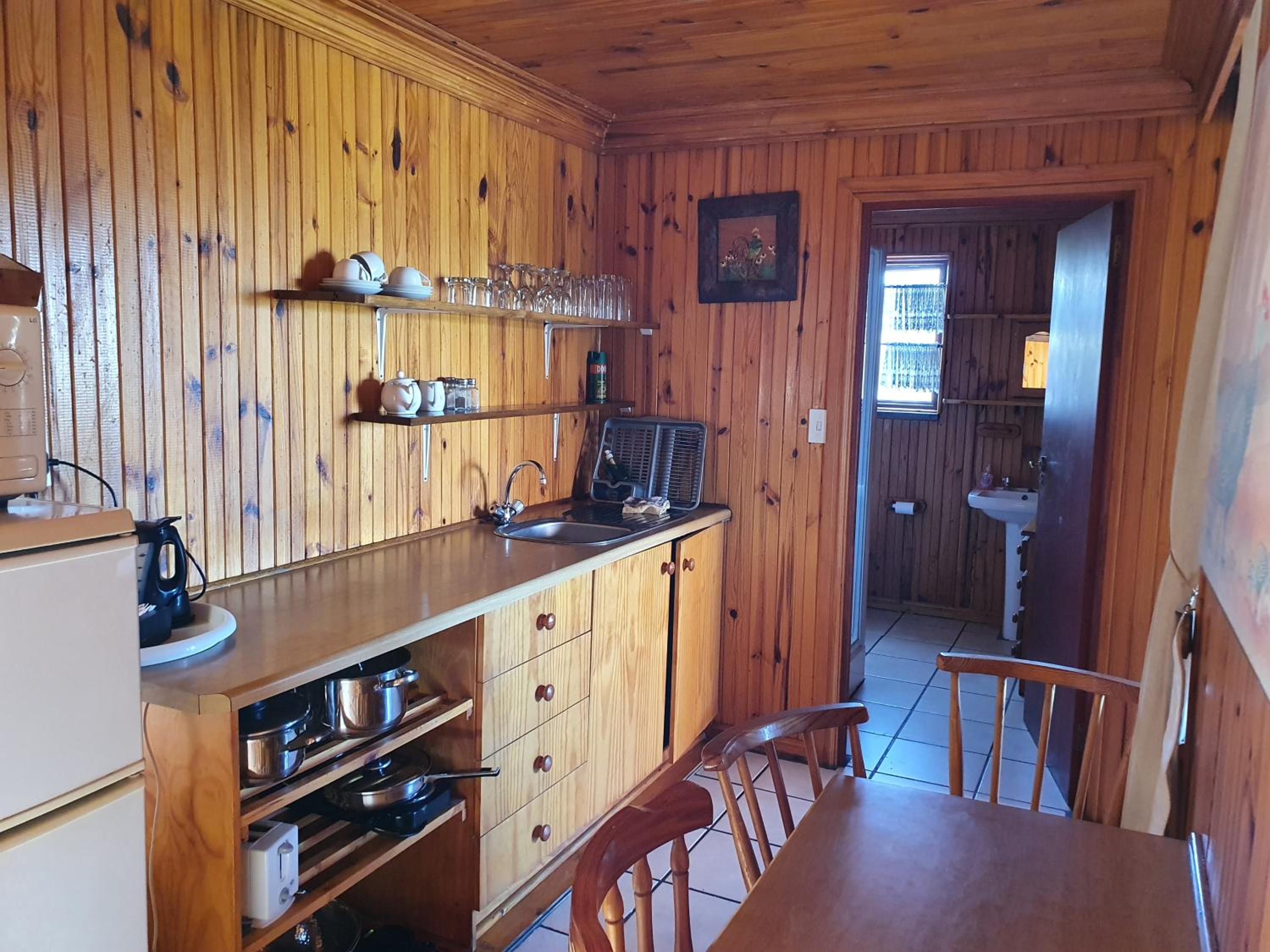 Family Room - Photo 6