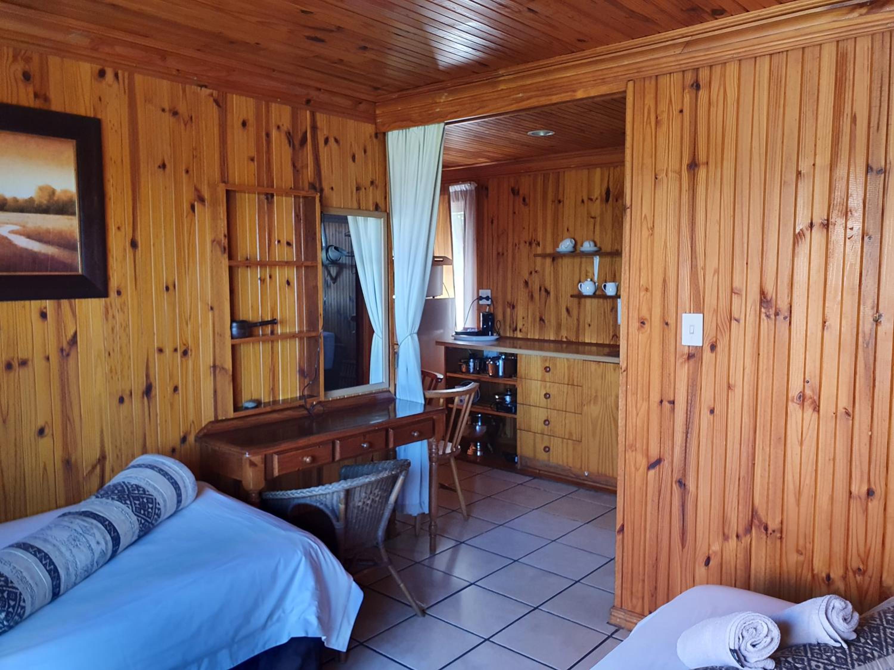 Family Room - Photo 10