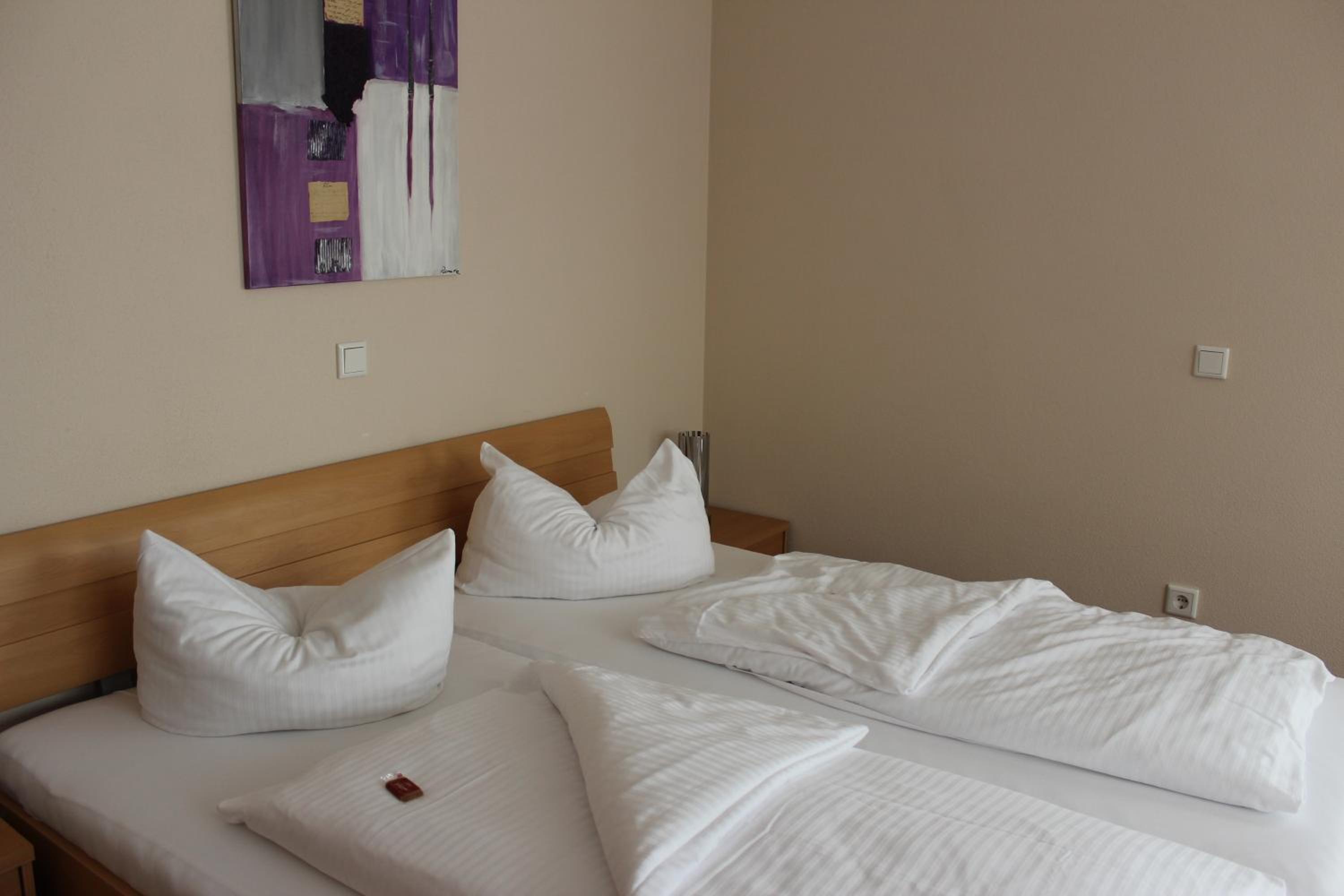 Double Room - Photo 3