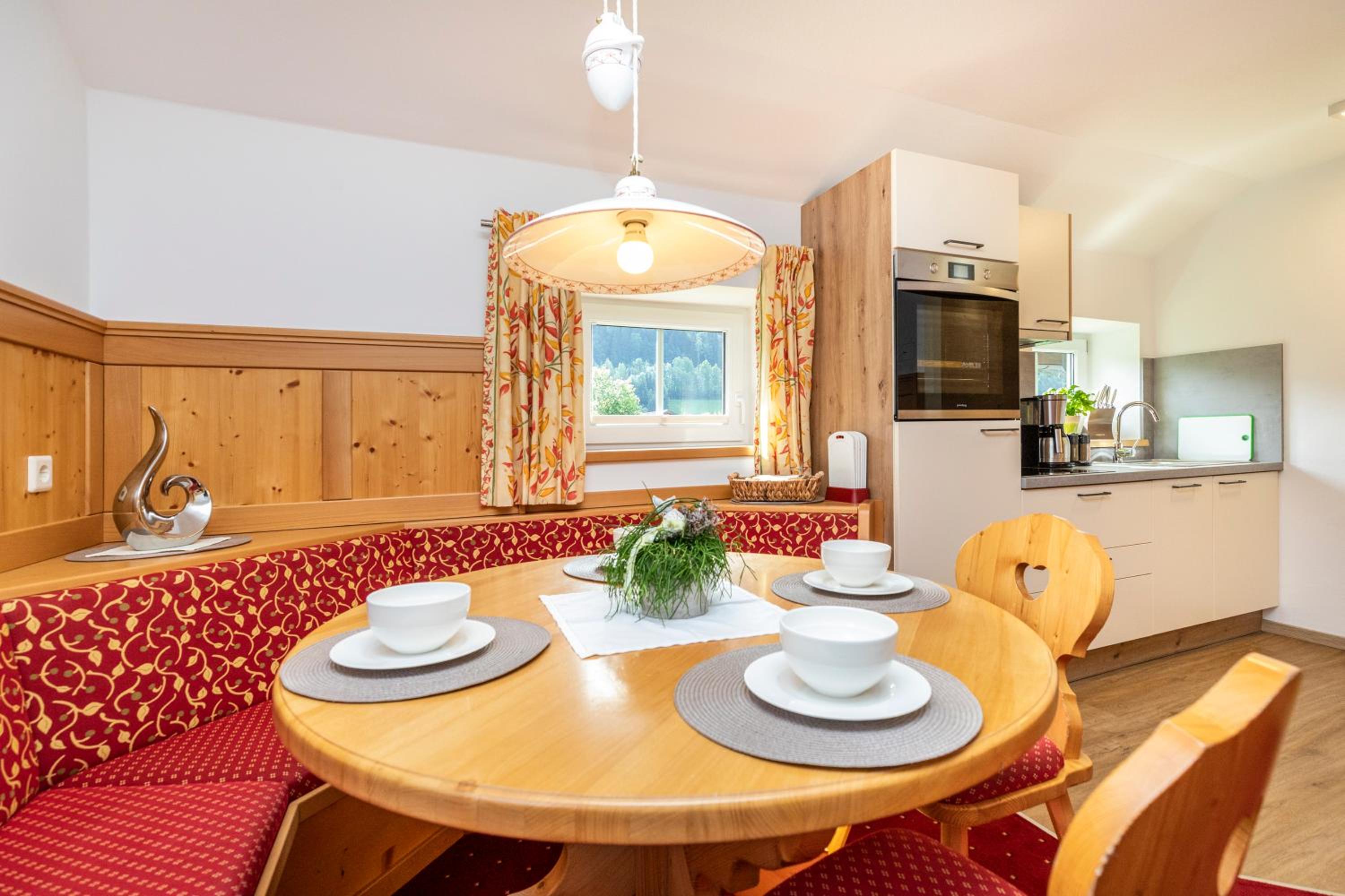 Two-Bedroom Apartment with Balcony photo 3